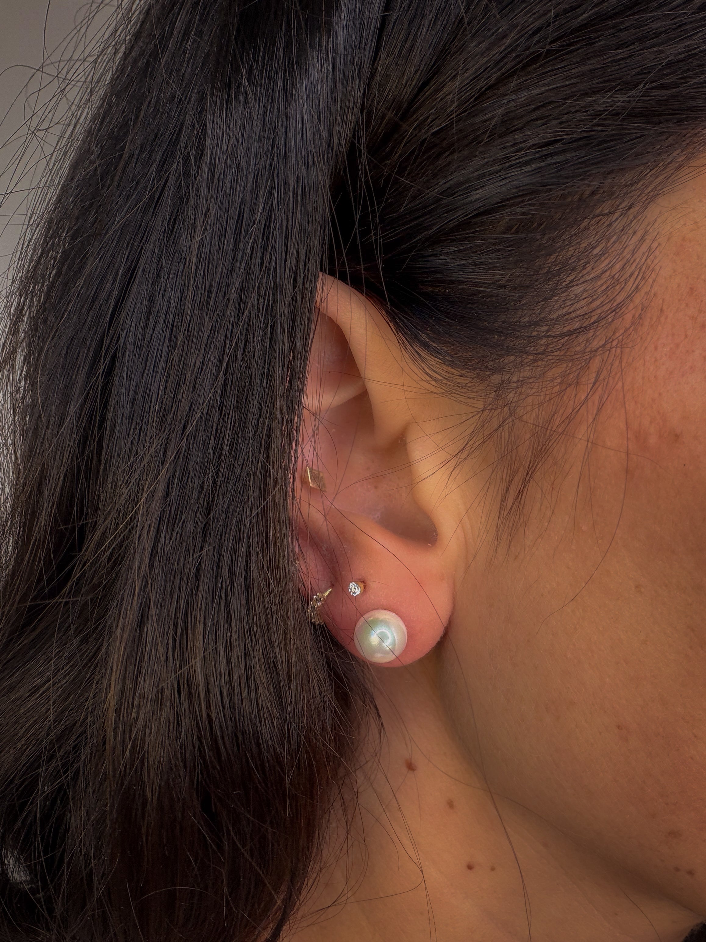 Lustre Pearl Studs