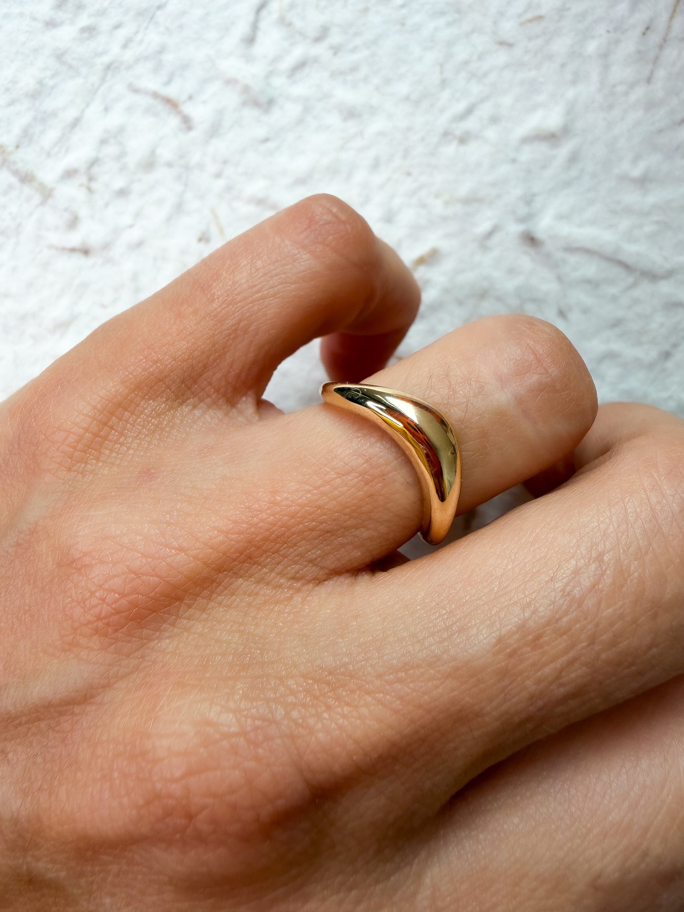 The Curveball Dome Ring