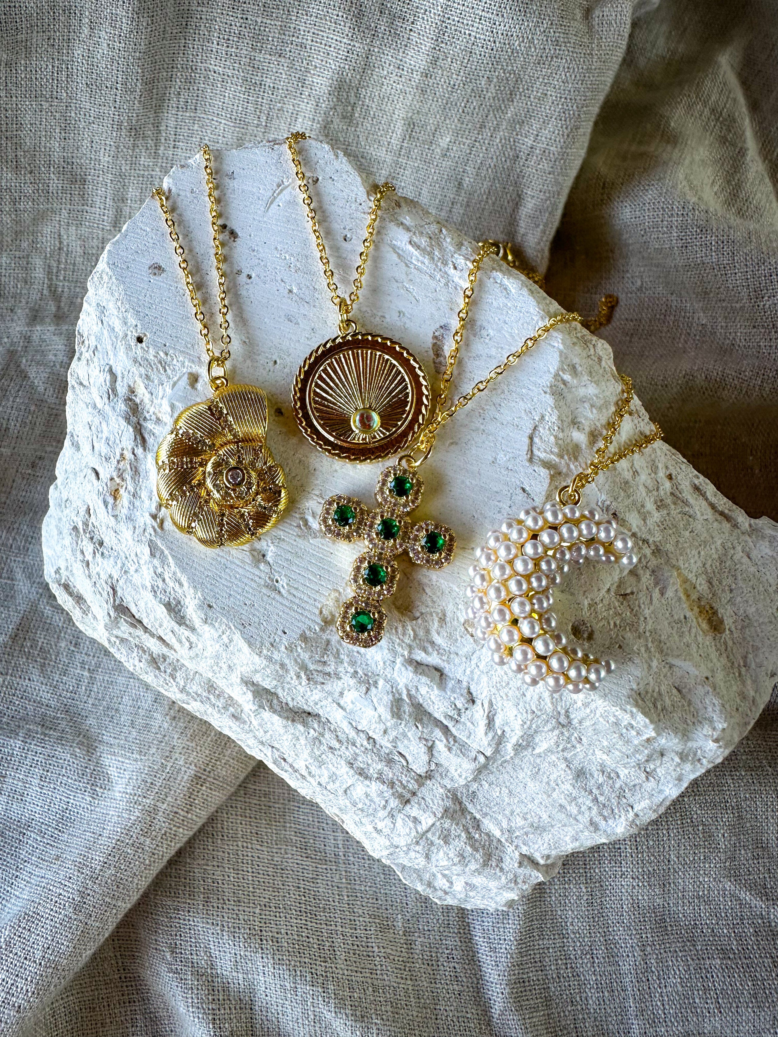 Crystal Gold Shell Necklace