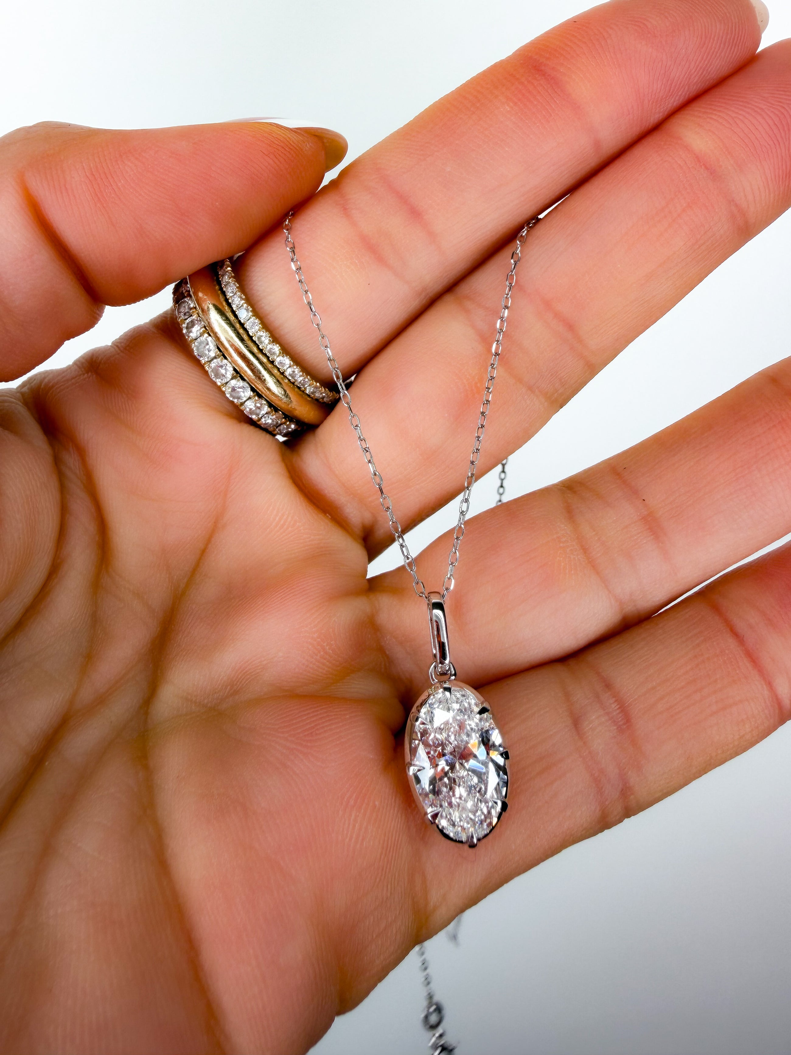 The Josie Oval Necklace