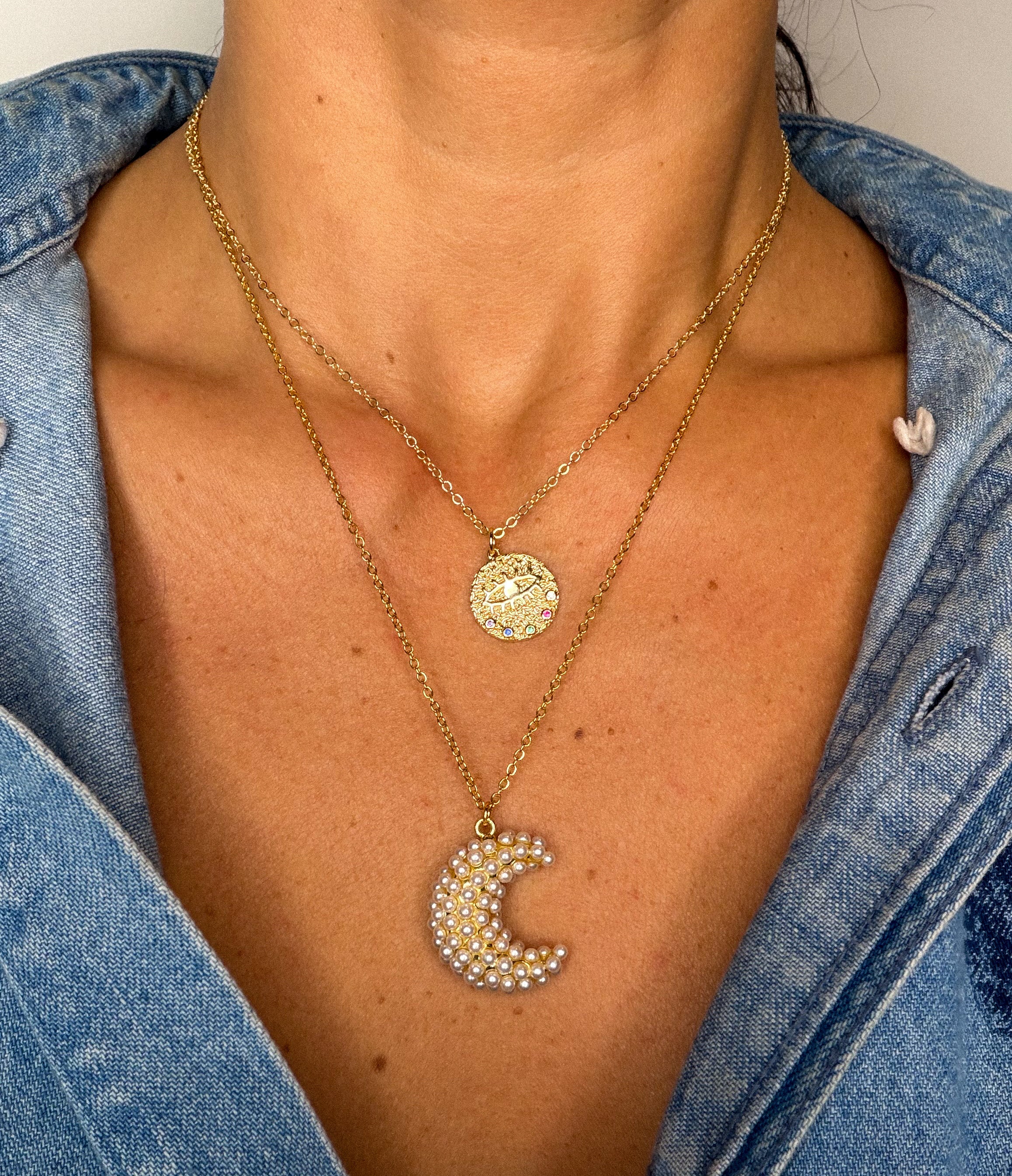Puffy Pearl Moon Necklace