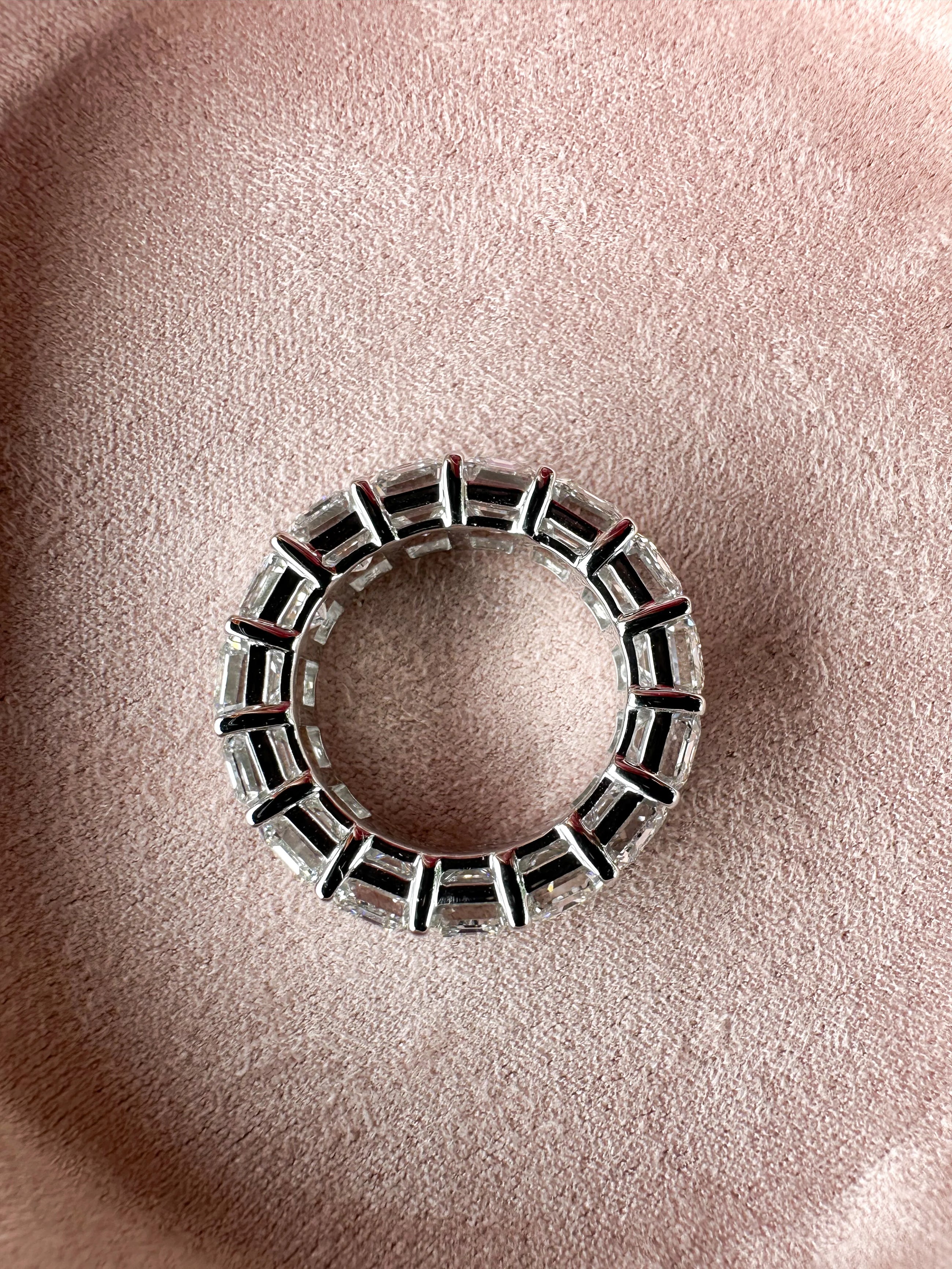 The Royale Emerald Band