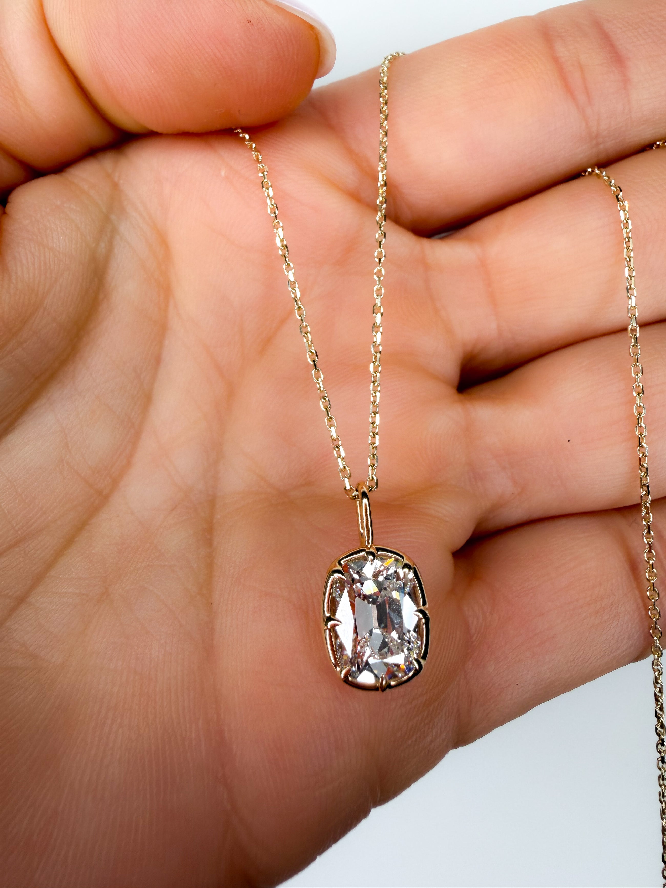 The Heirloom Pendant