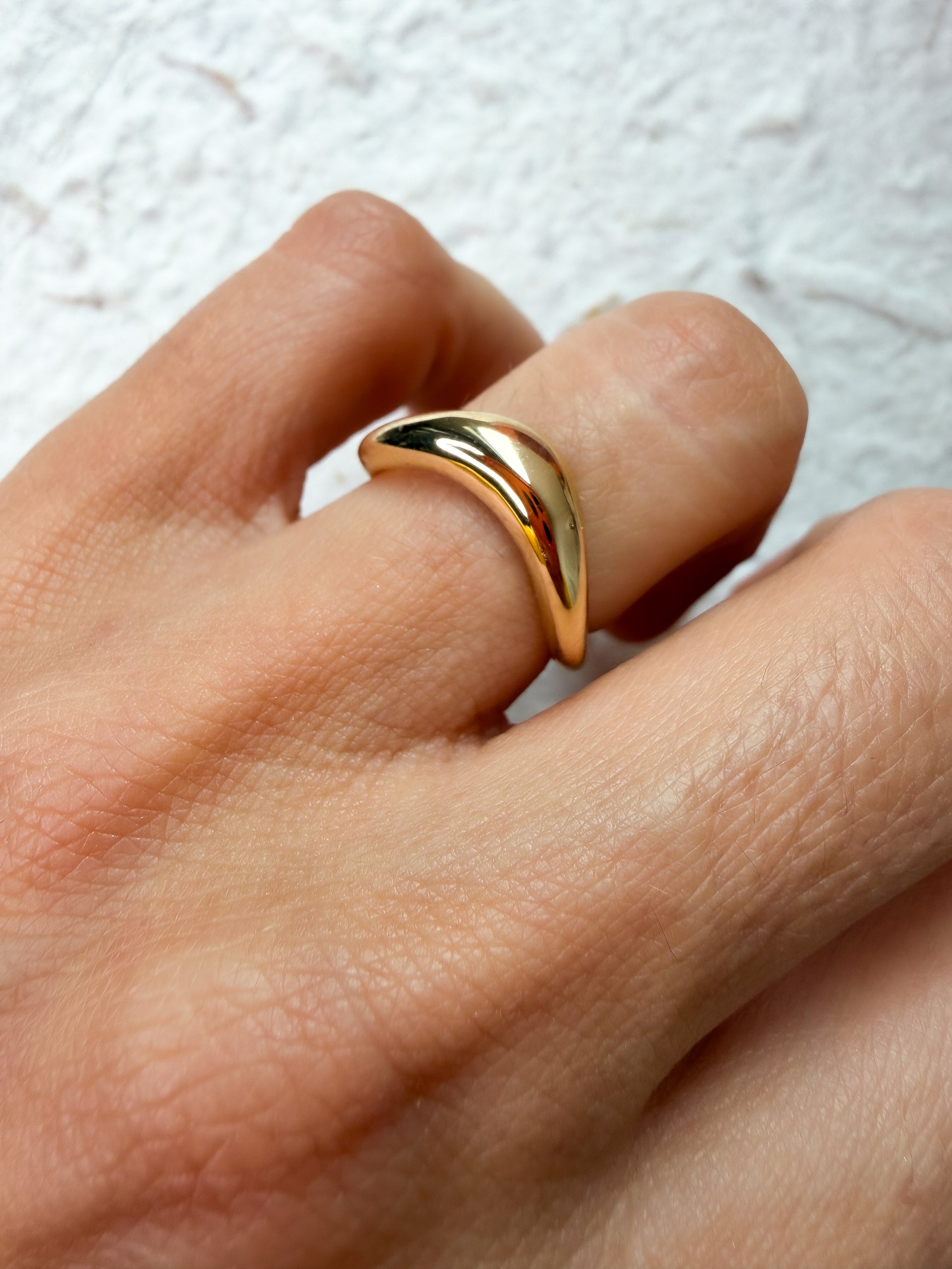 The Curveball Dome Ring