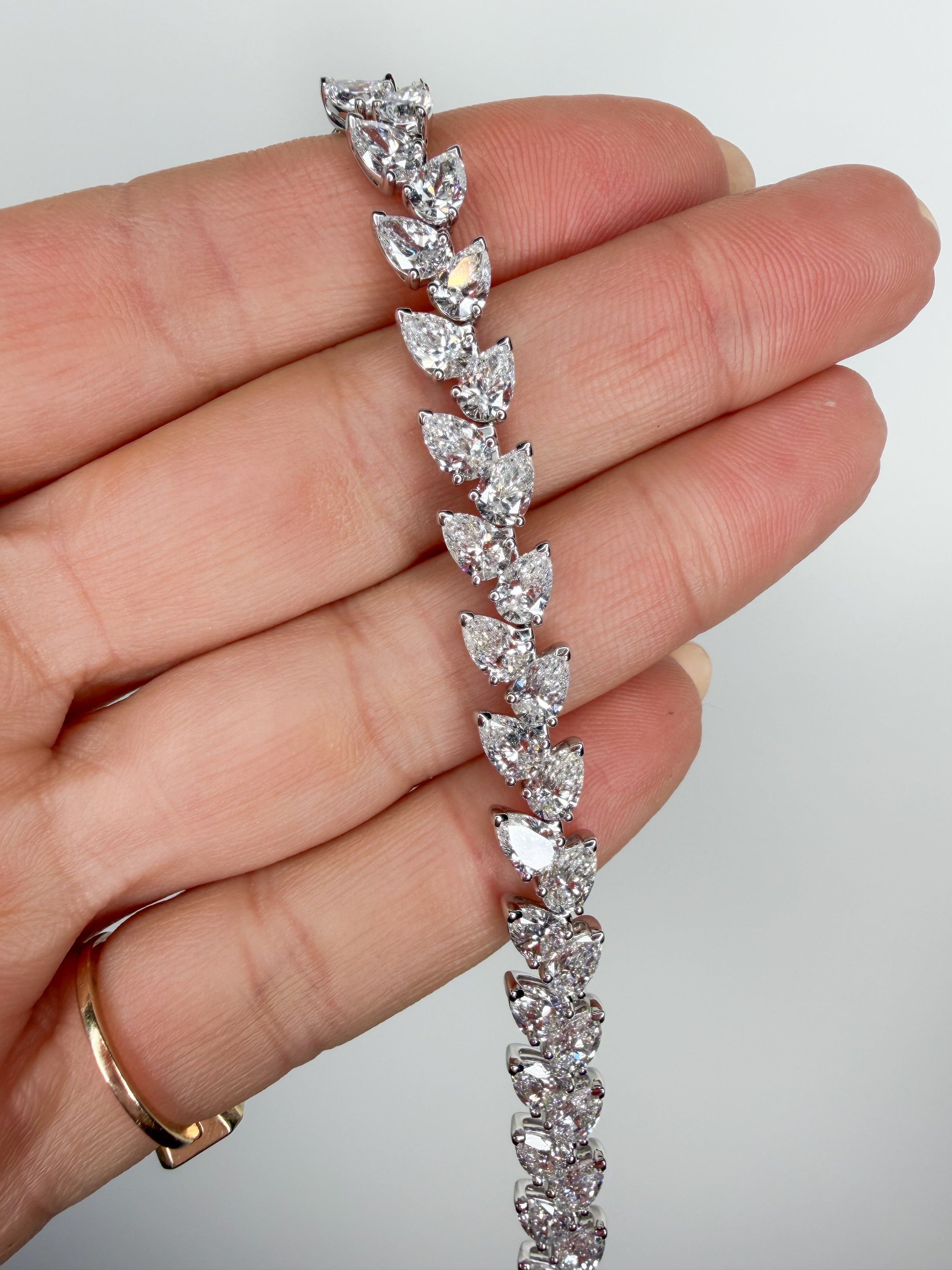 La Plume Pear Tennis Bracelet