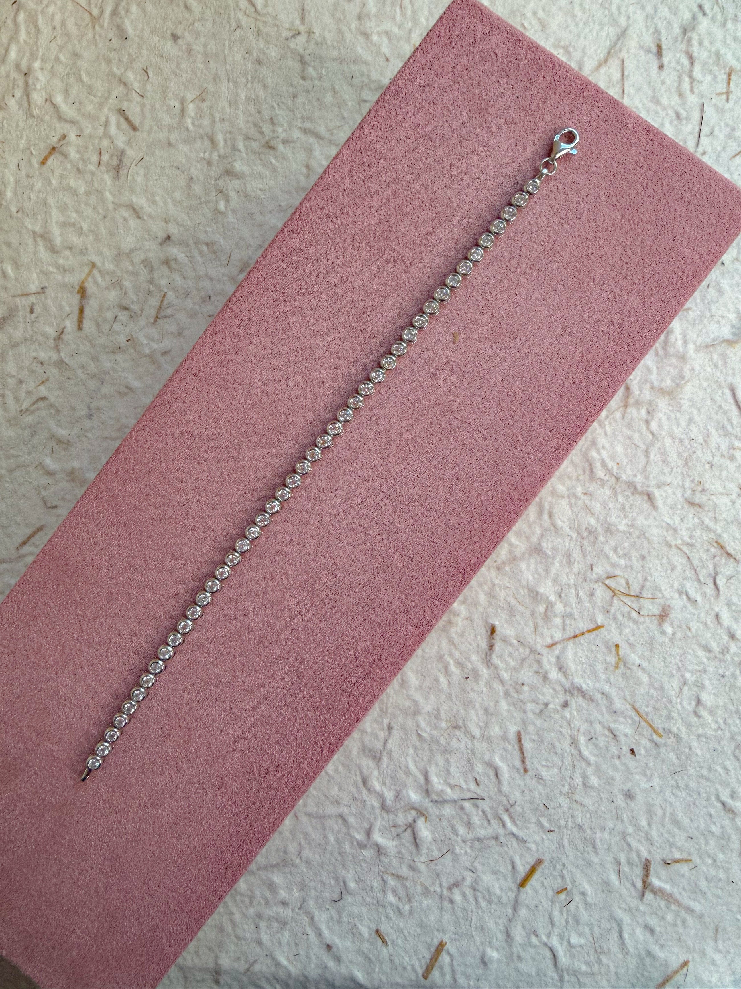 Luna Bezel Tennis Bracelet
