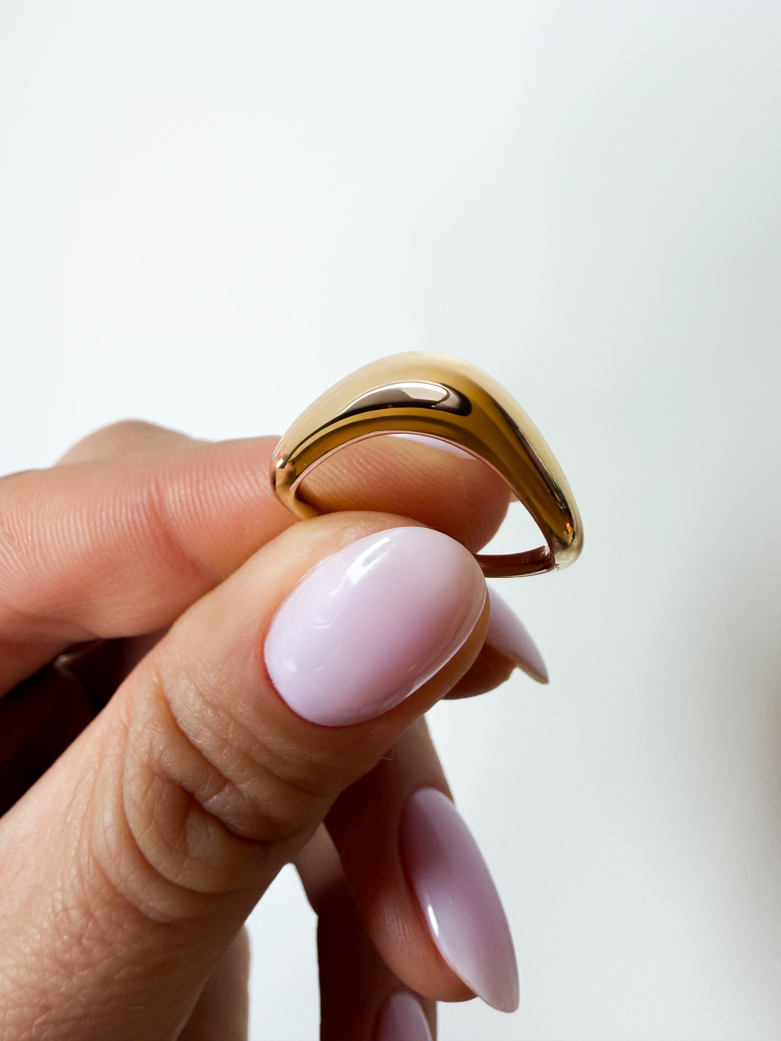 The Curveball Dome Ring