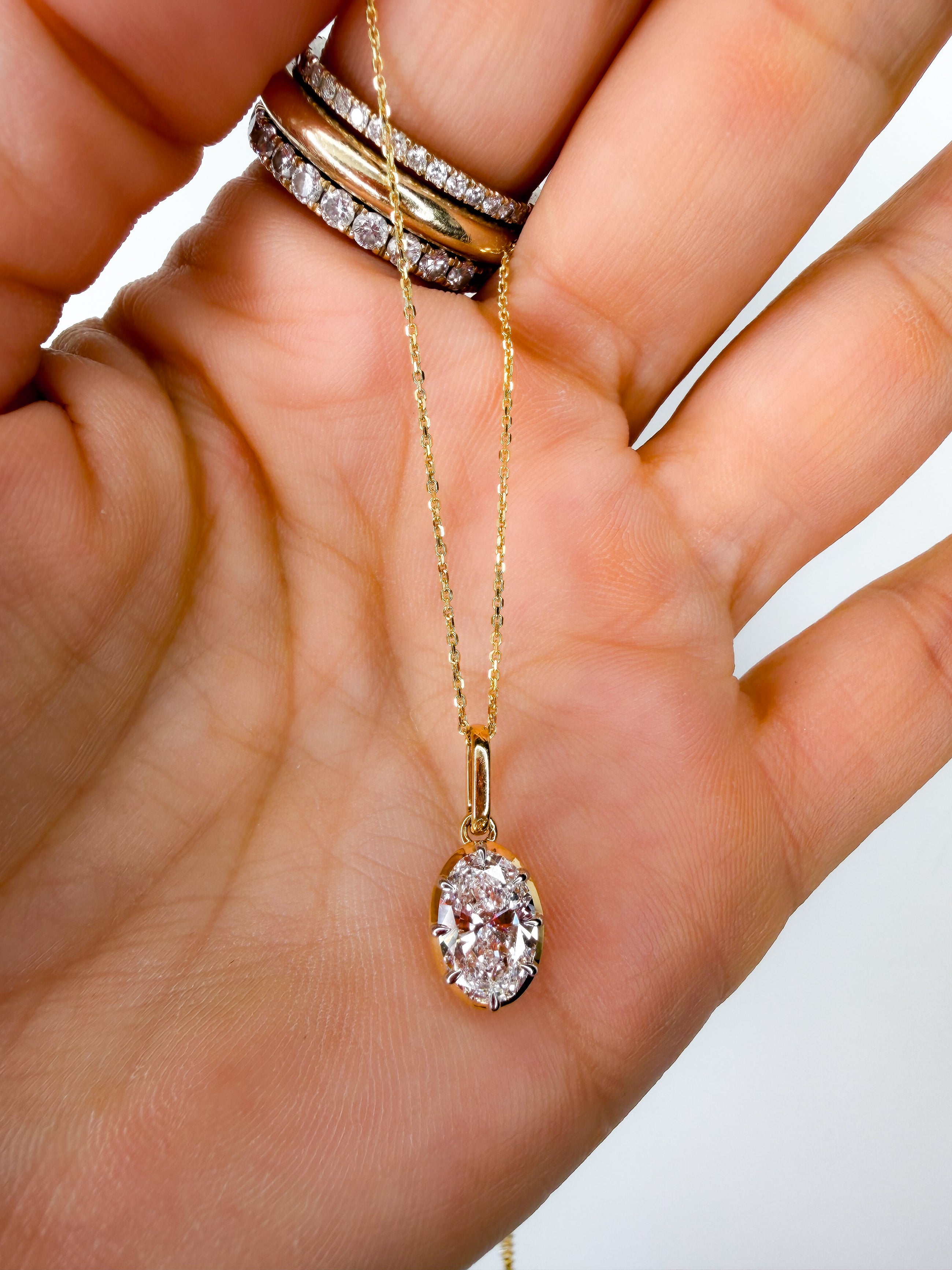 The Josie Oval Necklace