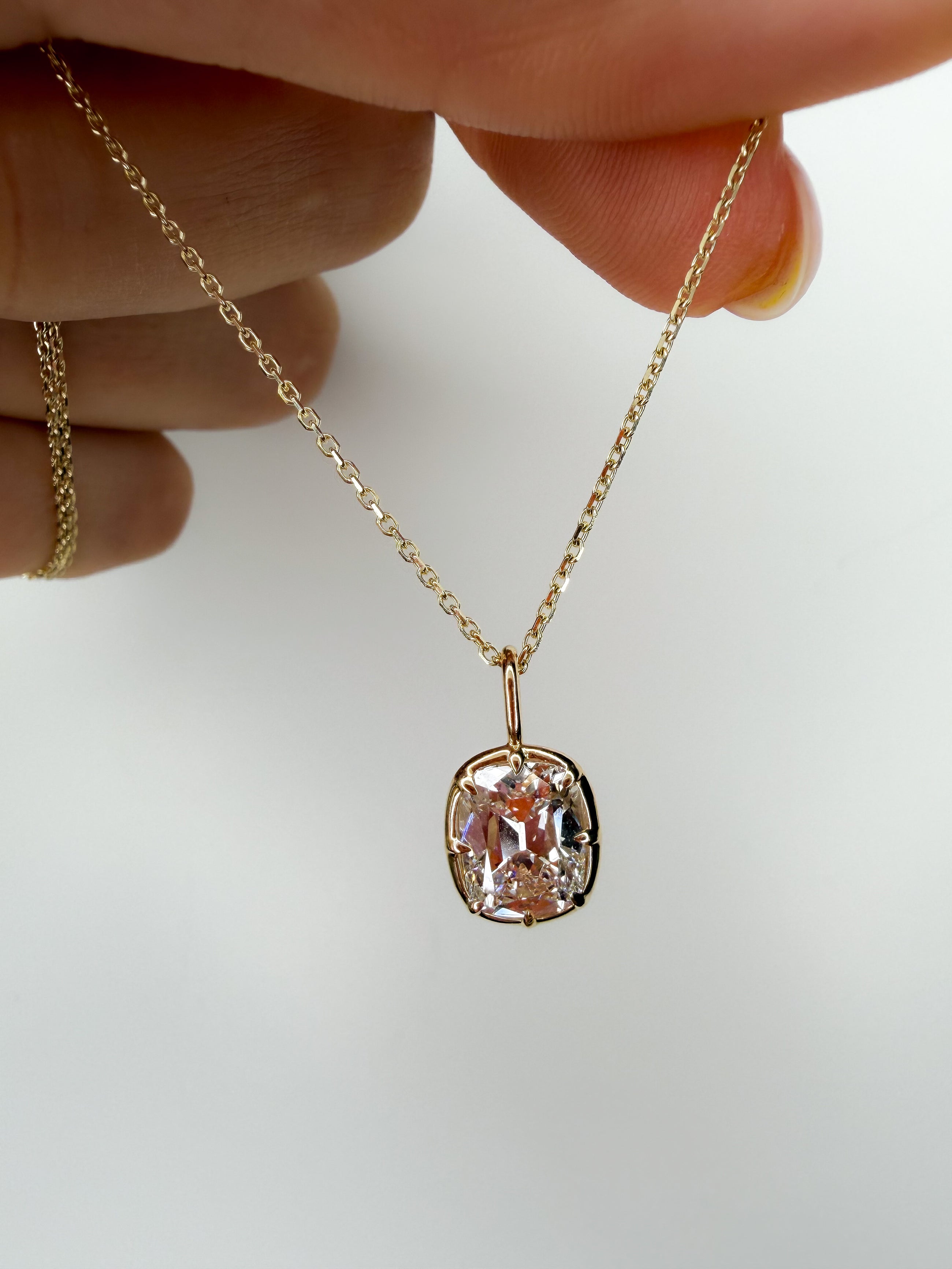 The Heirloom Pendant