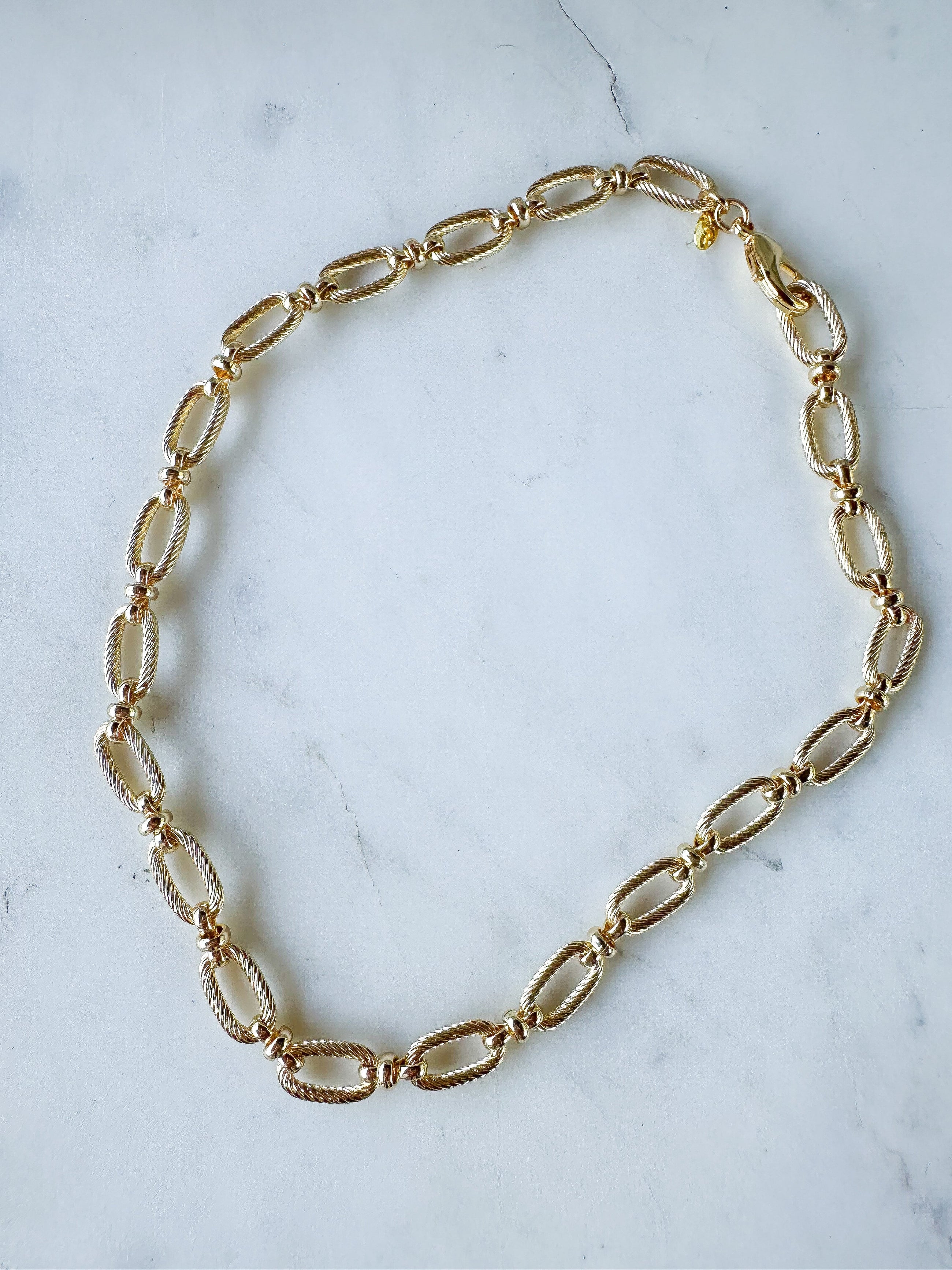 The Textured Link Necklace