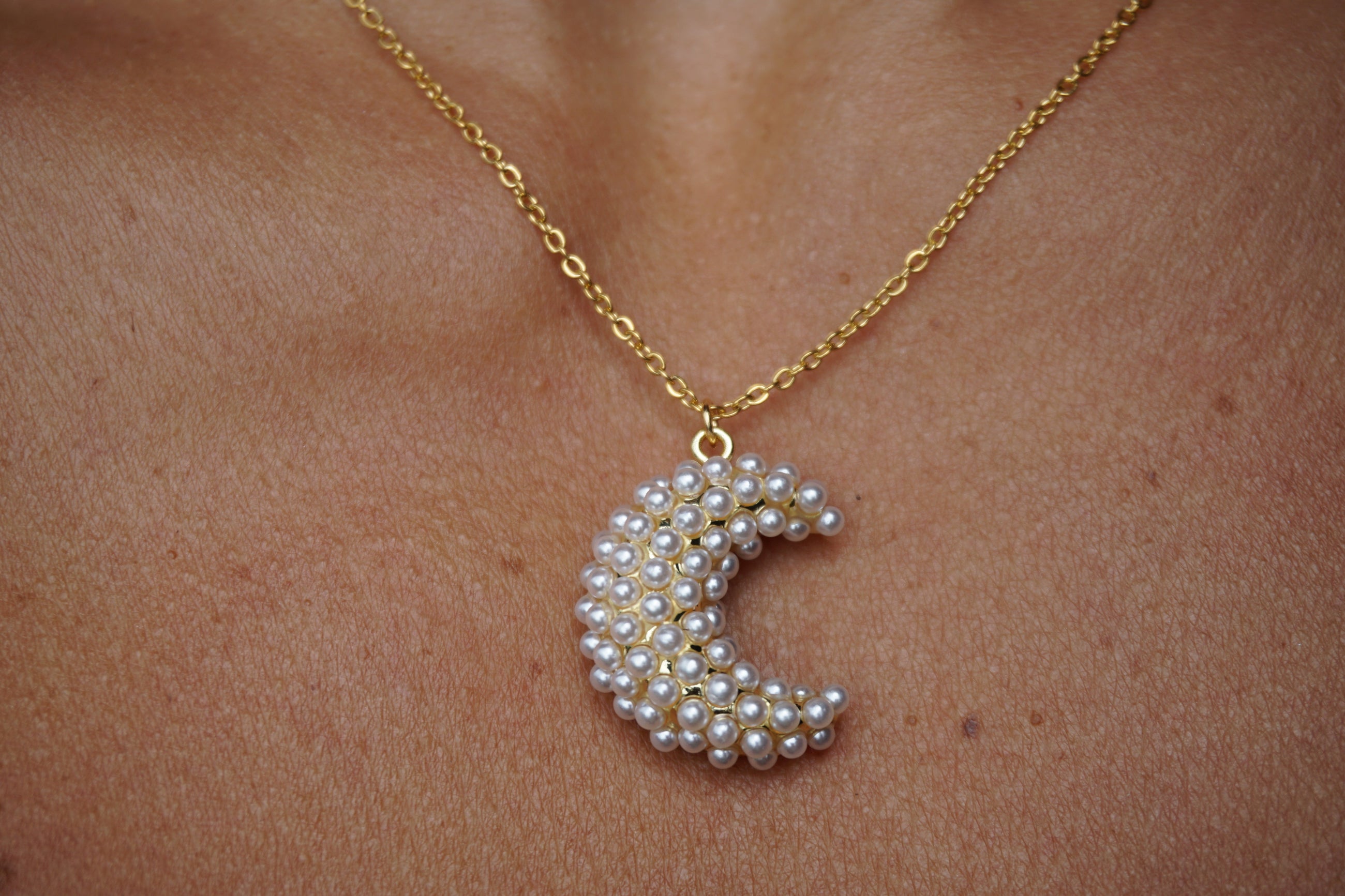 Puffy Pearl Moon Necklace