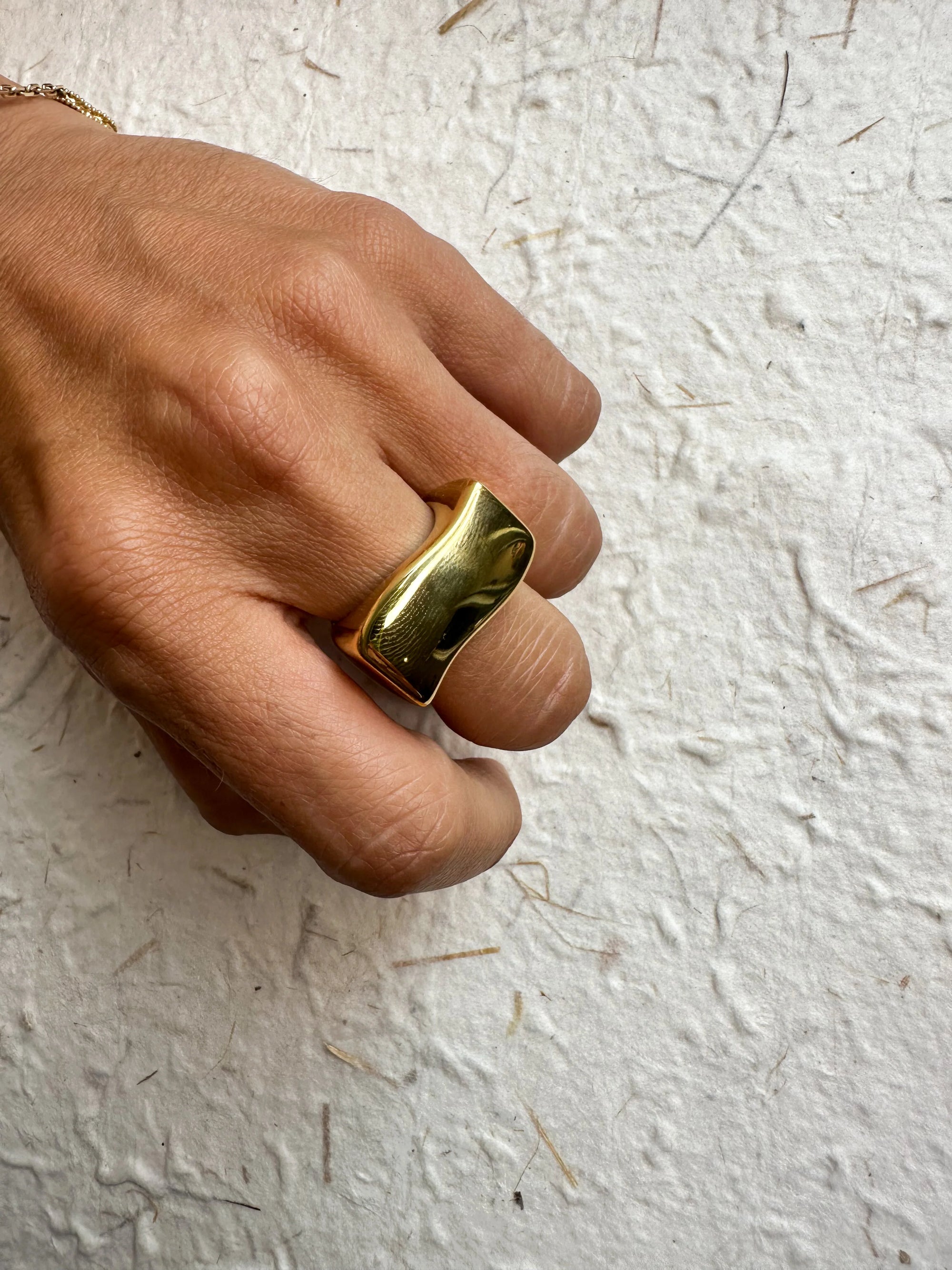 The Sway Ring