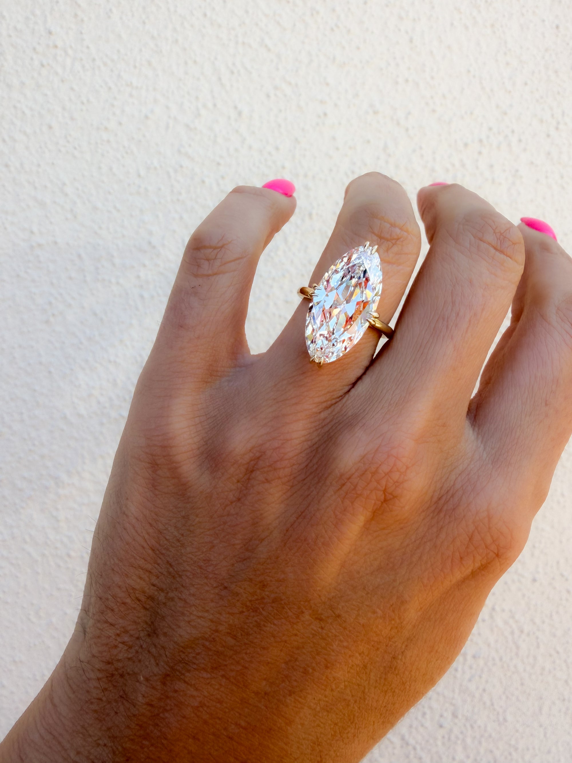 The Jugar Iconic Moval Ring