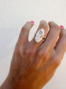 The Jugar Iconic Moval Ring