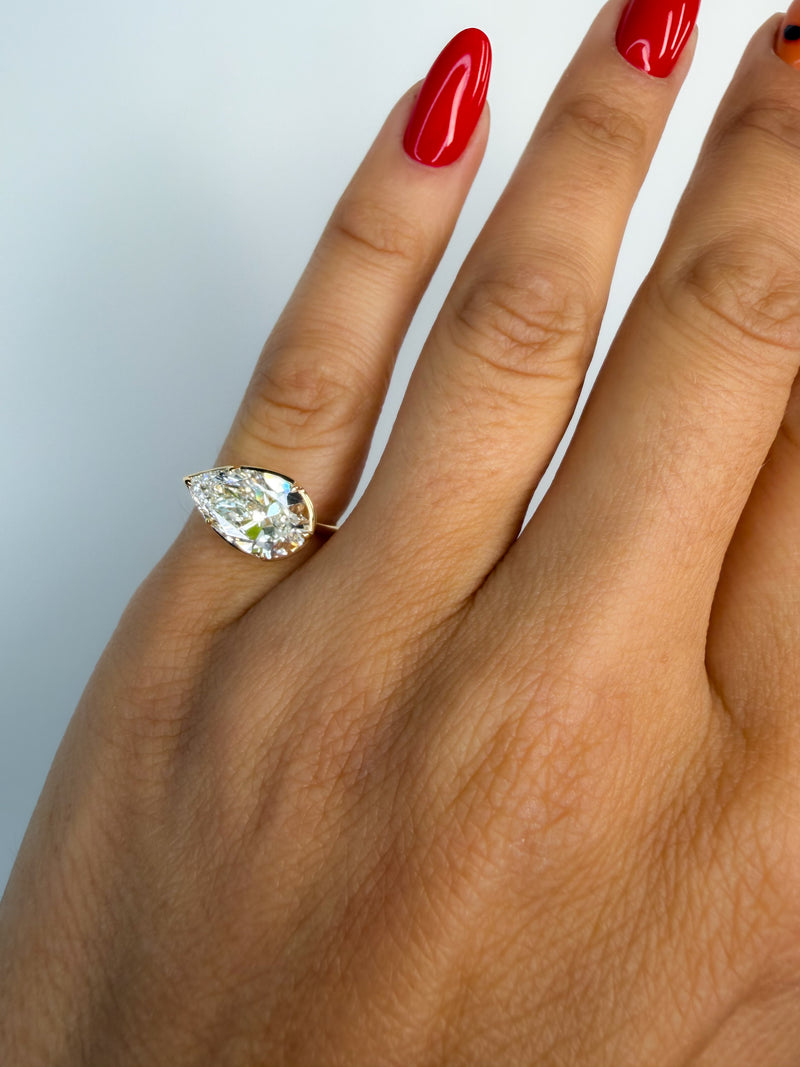The Ride-or-Die Pear Pinky Ring