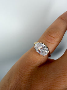 The Lady M Pinky Ring