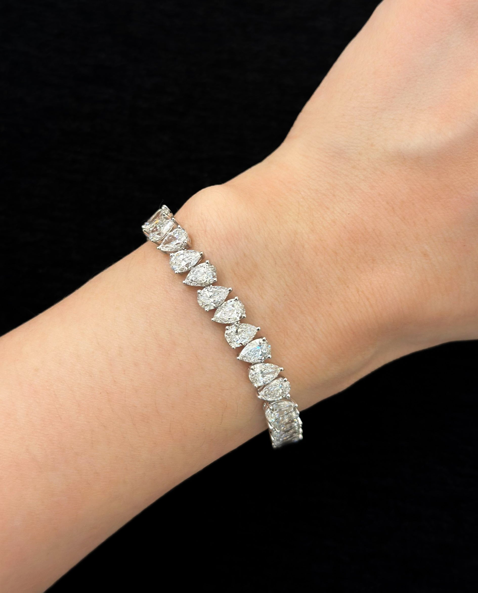 The Alternating Pear Diamond Tennis Bracelet