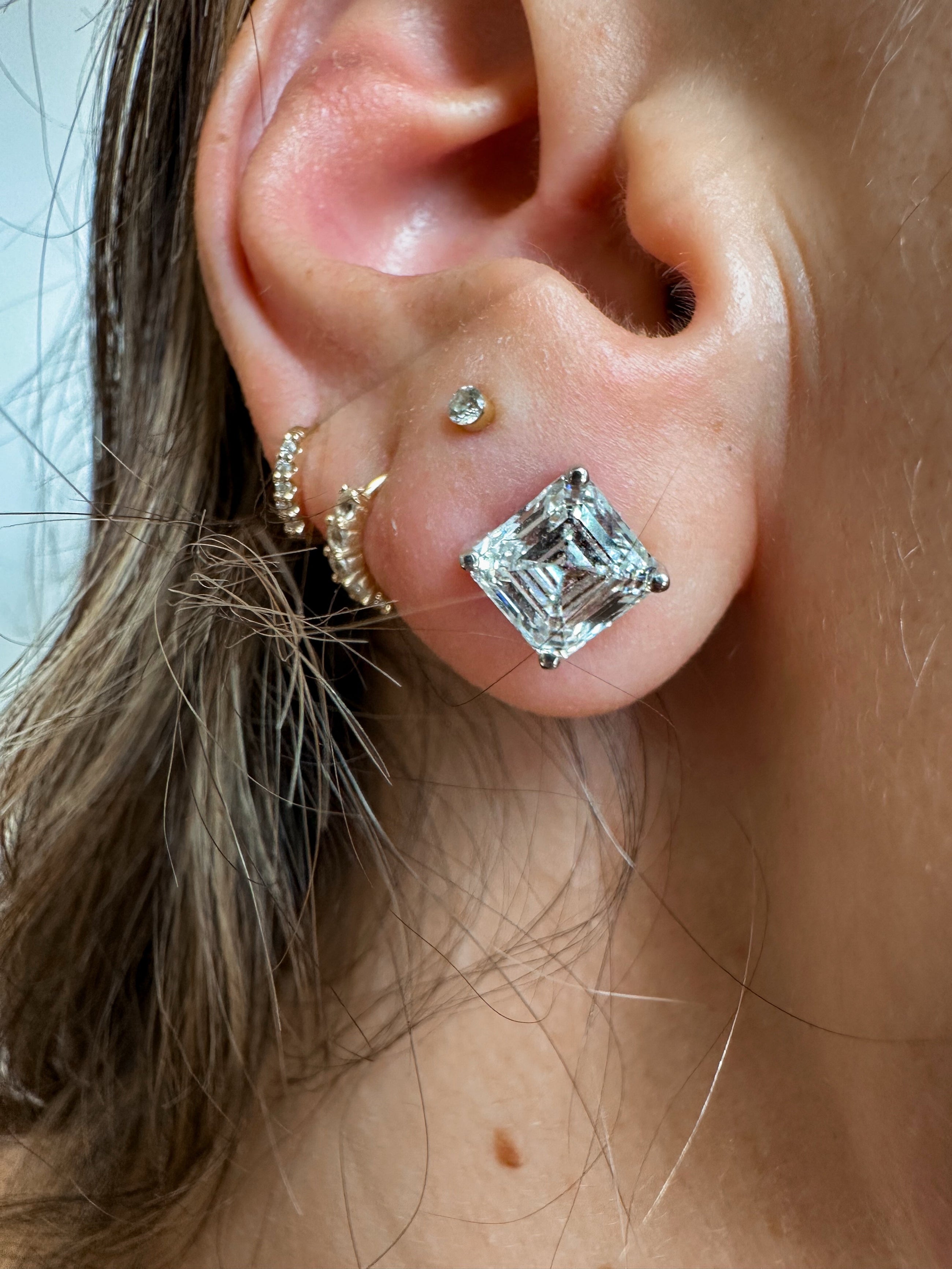The Ice Queens - Asscher Cut 4ctw Diamond Studs