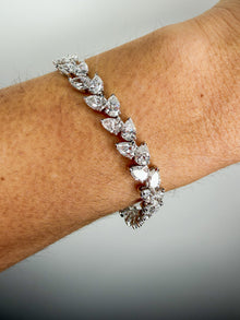 La Plume Pear Tennis Bracelet