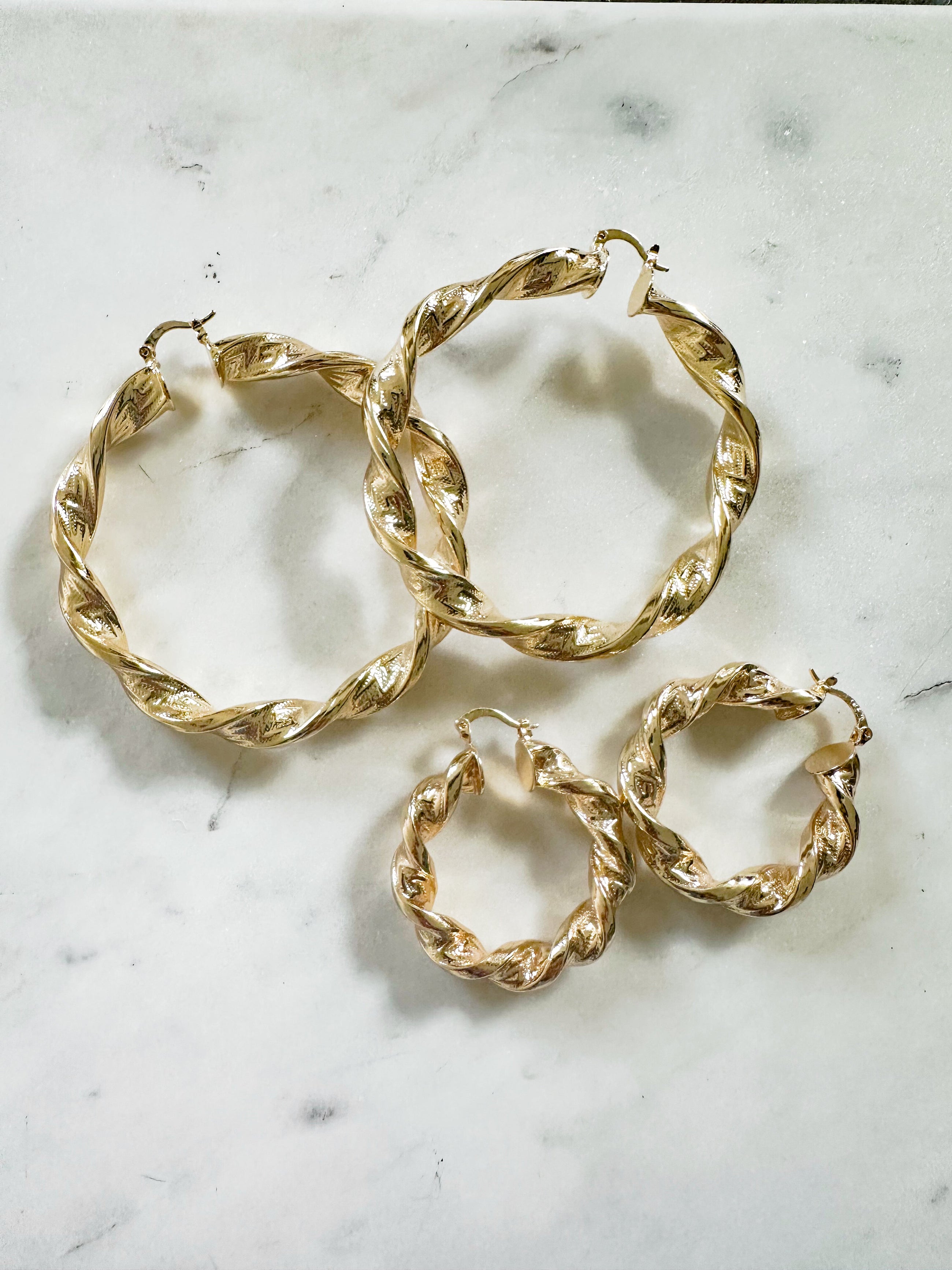 Lucia Hoops