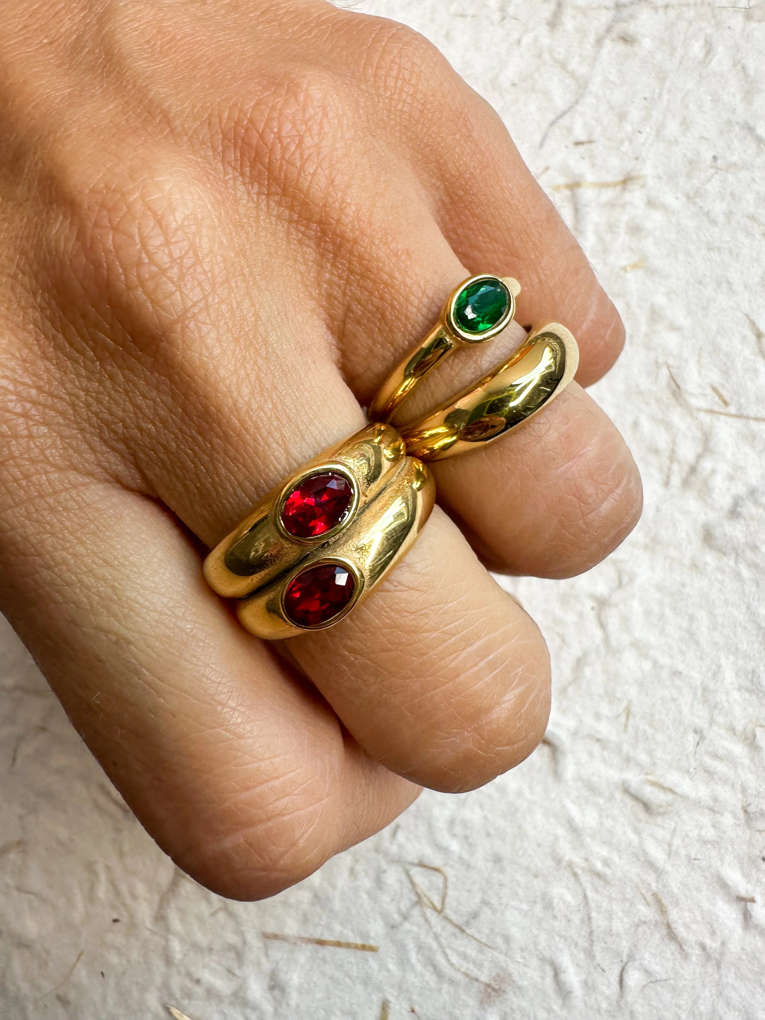 The Green Curve Ring