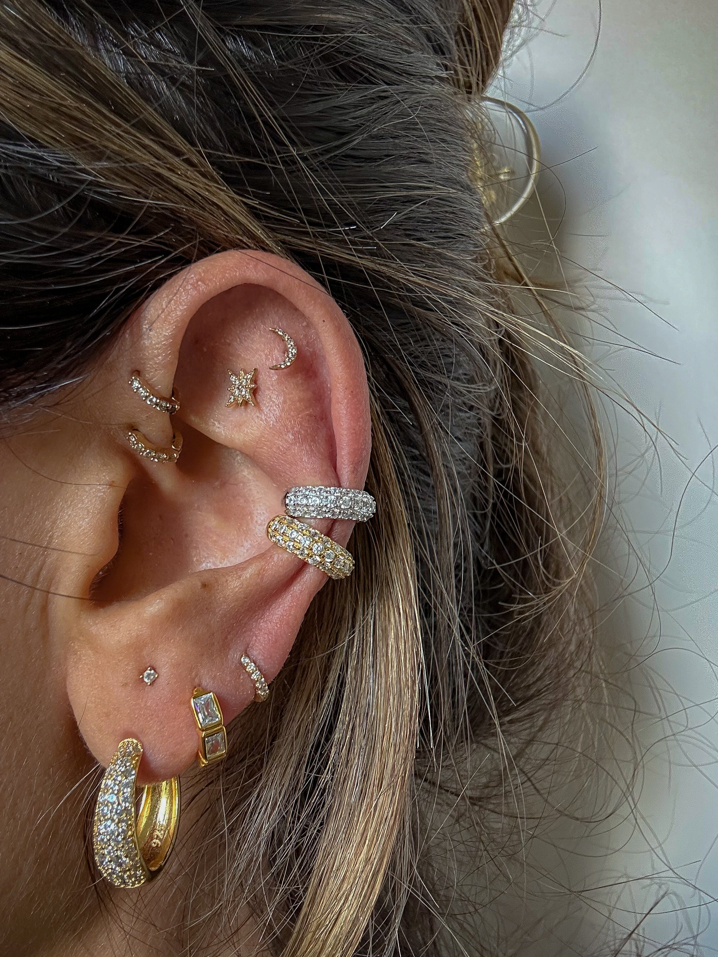The Glimmer Hoops