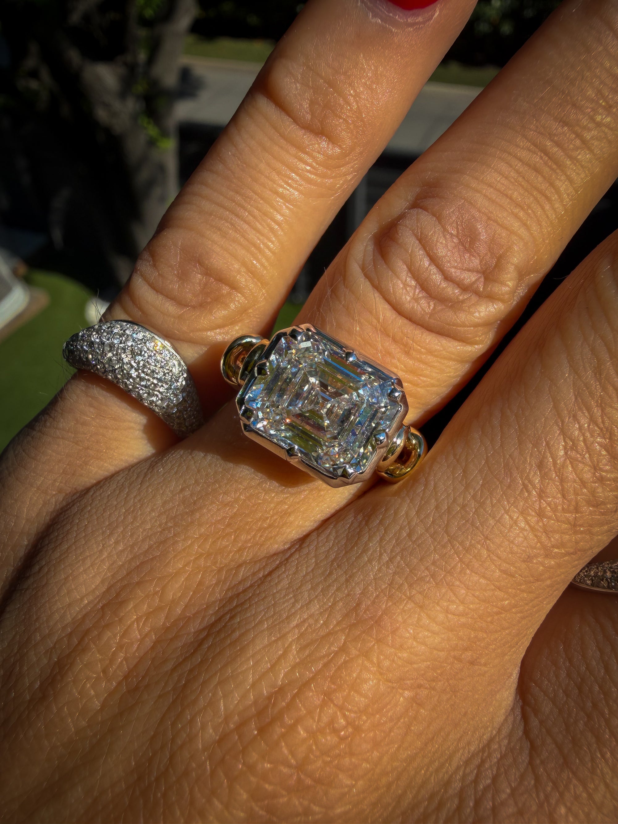 The Heirloom Capsule Emerald Ring