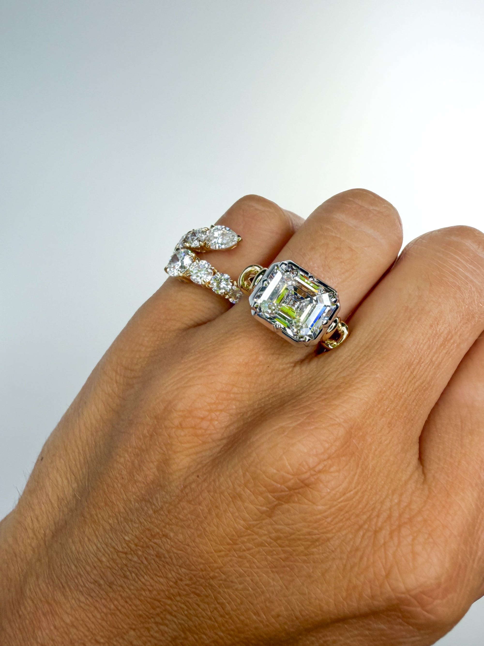 The Heirloom Capsule Emerald Ring