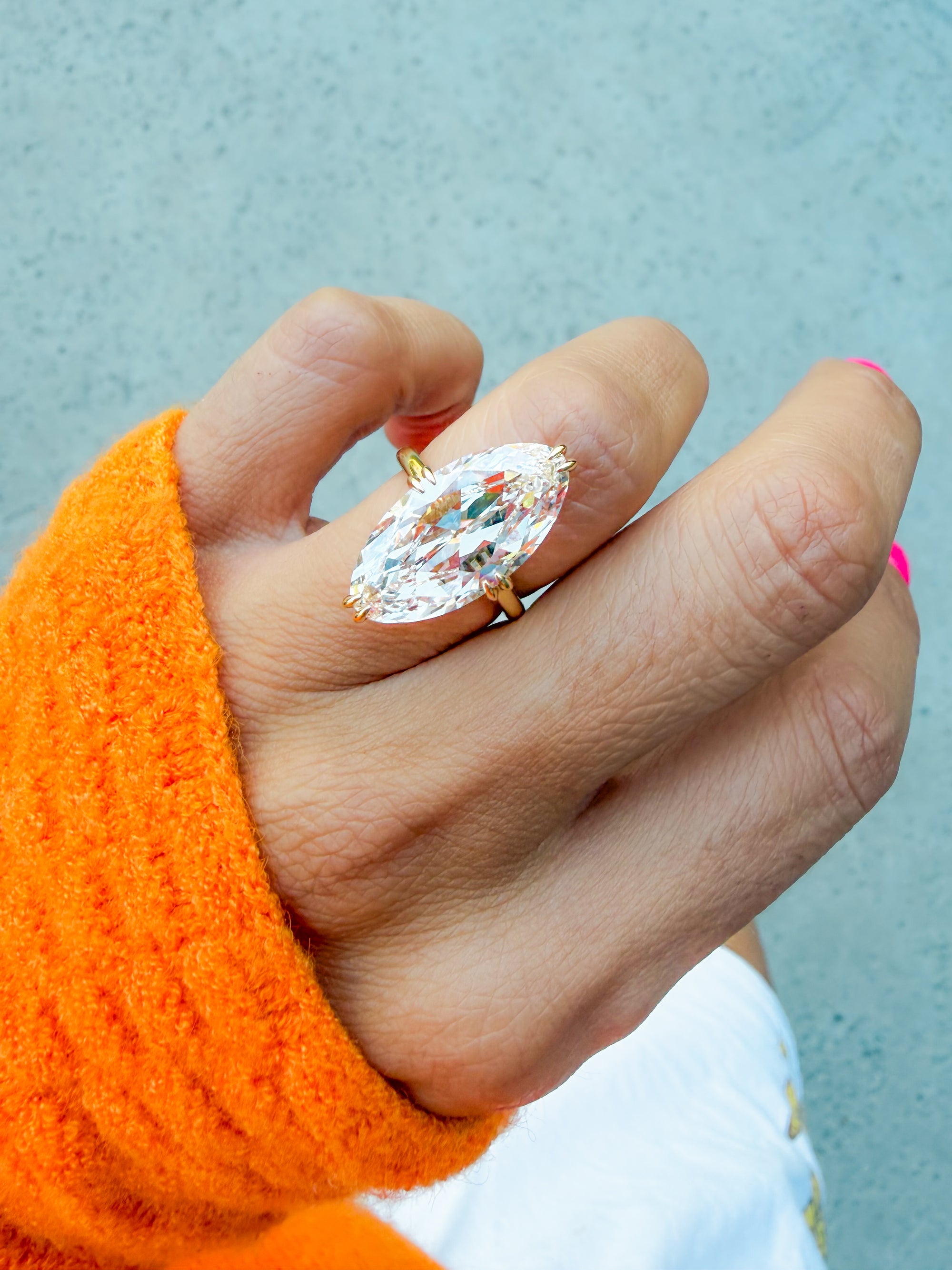 The Jugar Iconic Moval Ring