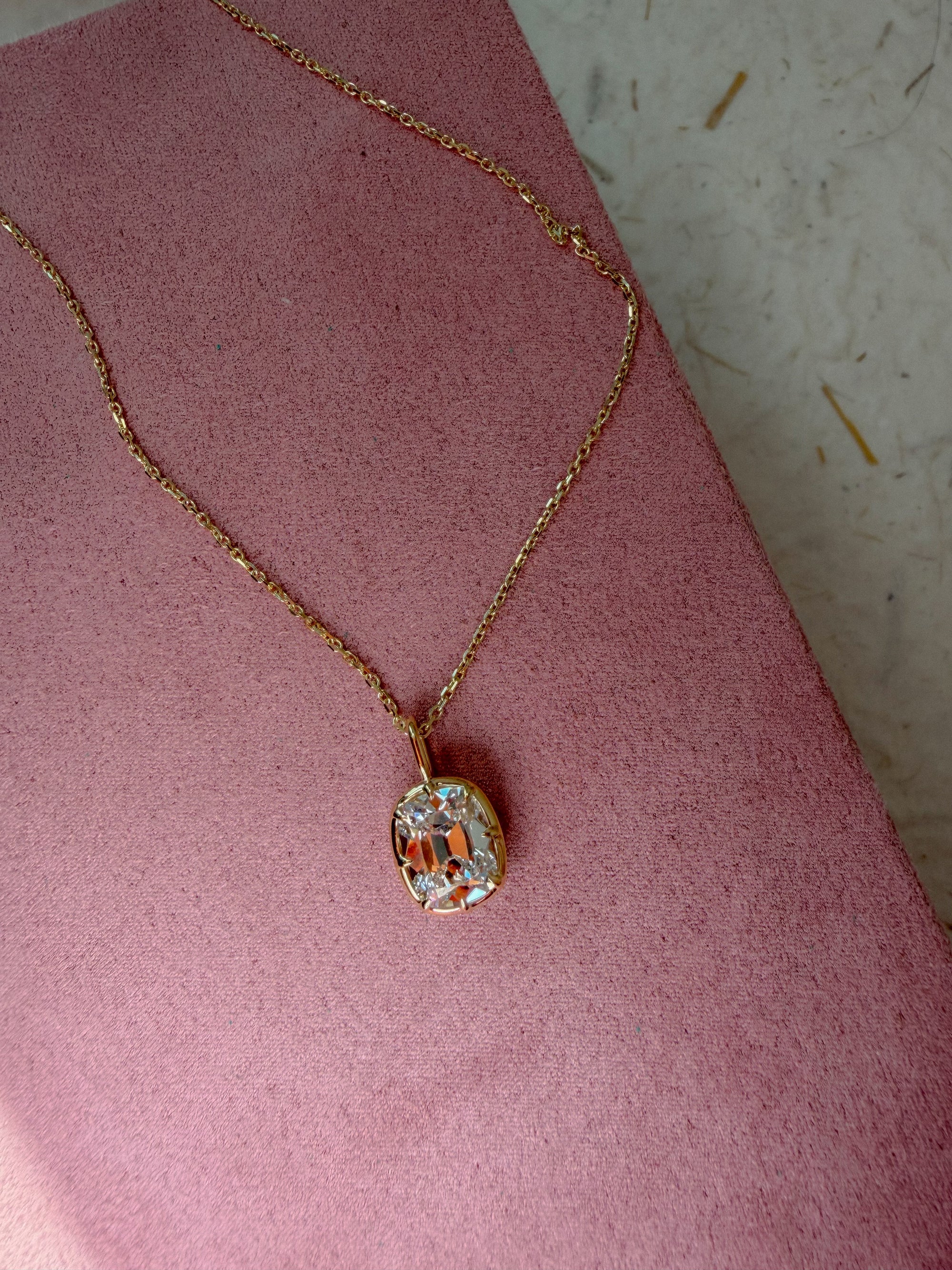 The Heirloom Pendant