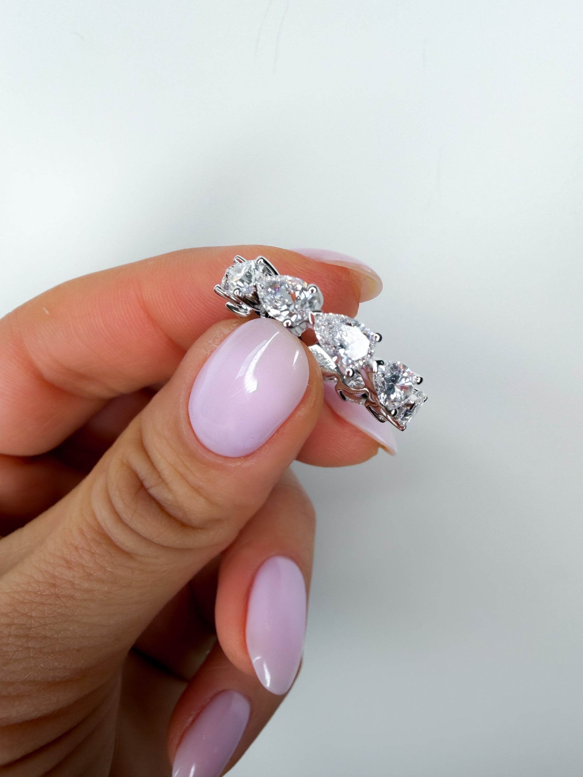 The Horizontal Pear Eternity Band