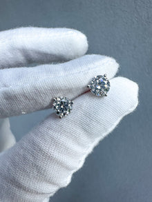 The Everyday Icons - Brilliant Cut 2ctw Diamond Studs