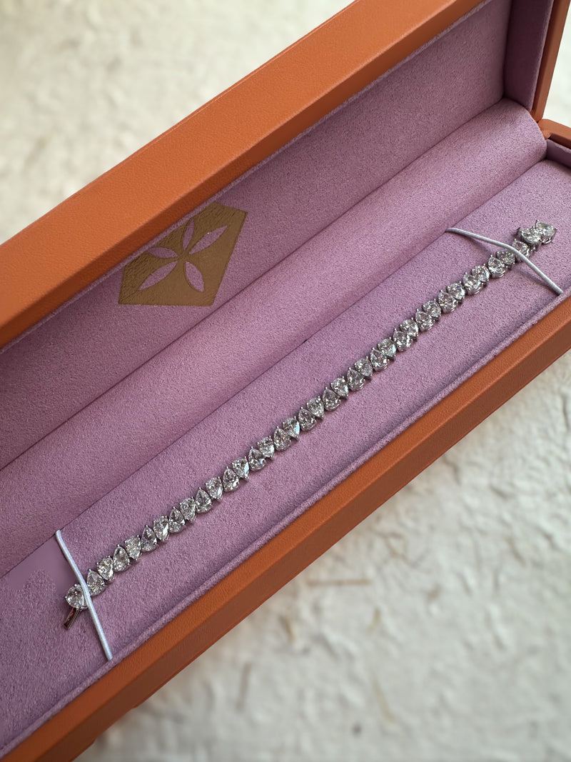 The Alternating Pear Diamond Tennis Bracelet