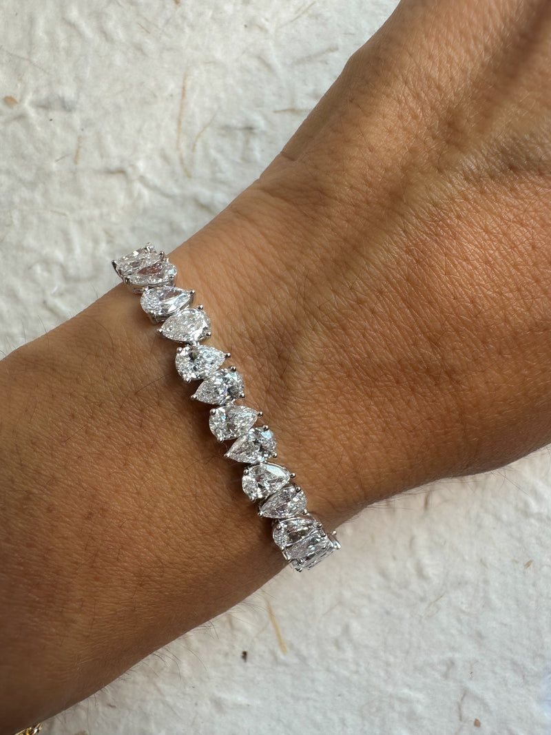 The Alternating Pear Diamond Tennis Bracelet