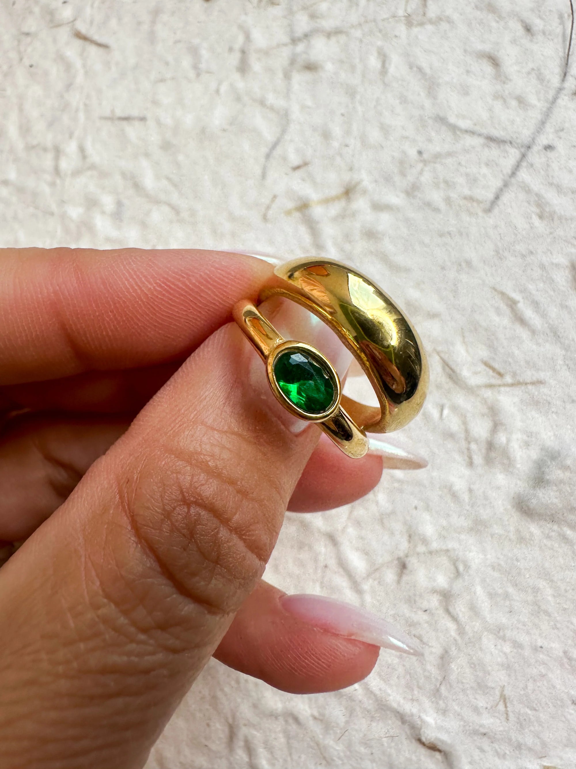 The Green Curve Ring