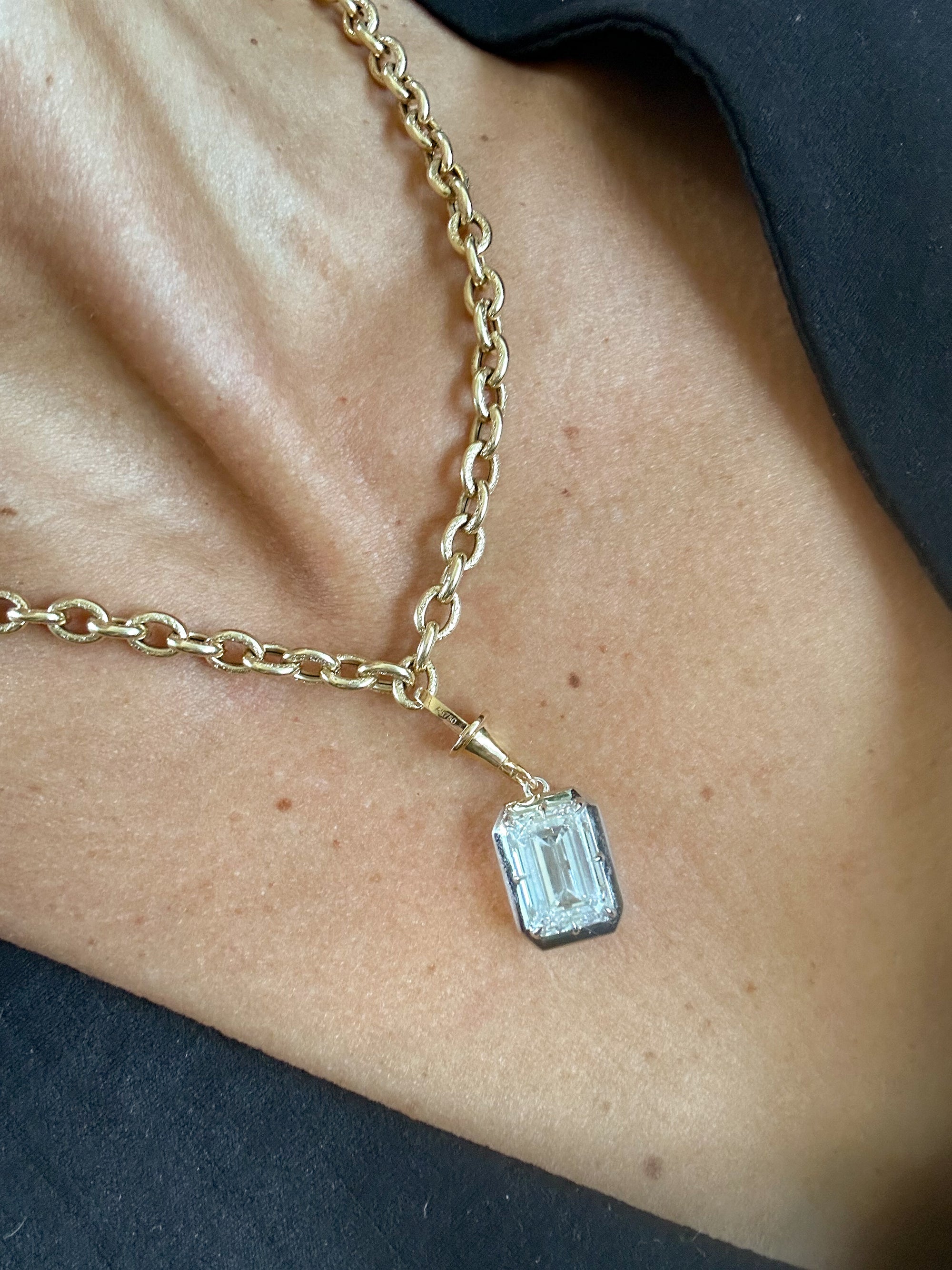 Seraphine Emerald Pendant