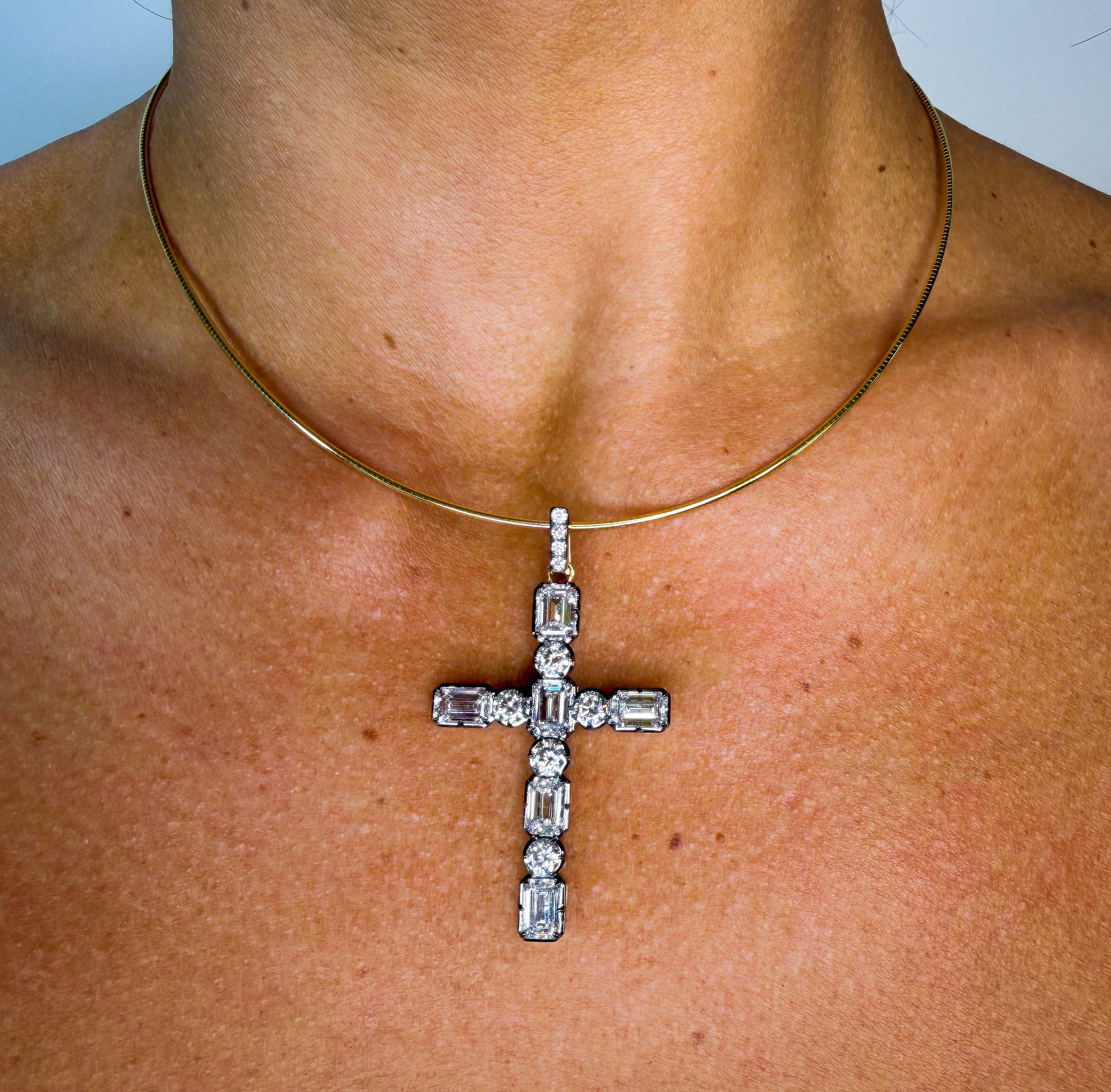 Radiance Diamond Cross Pendant