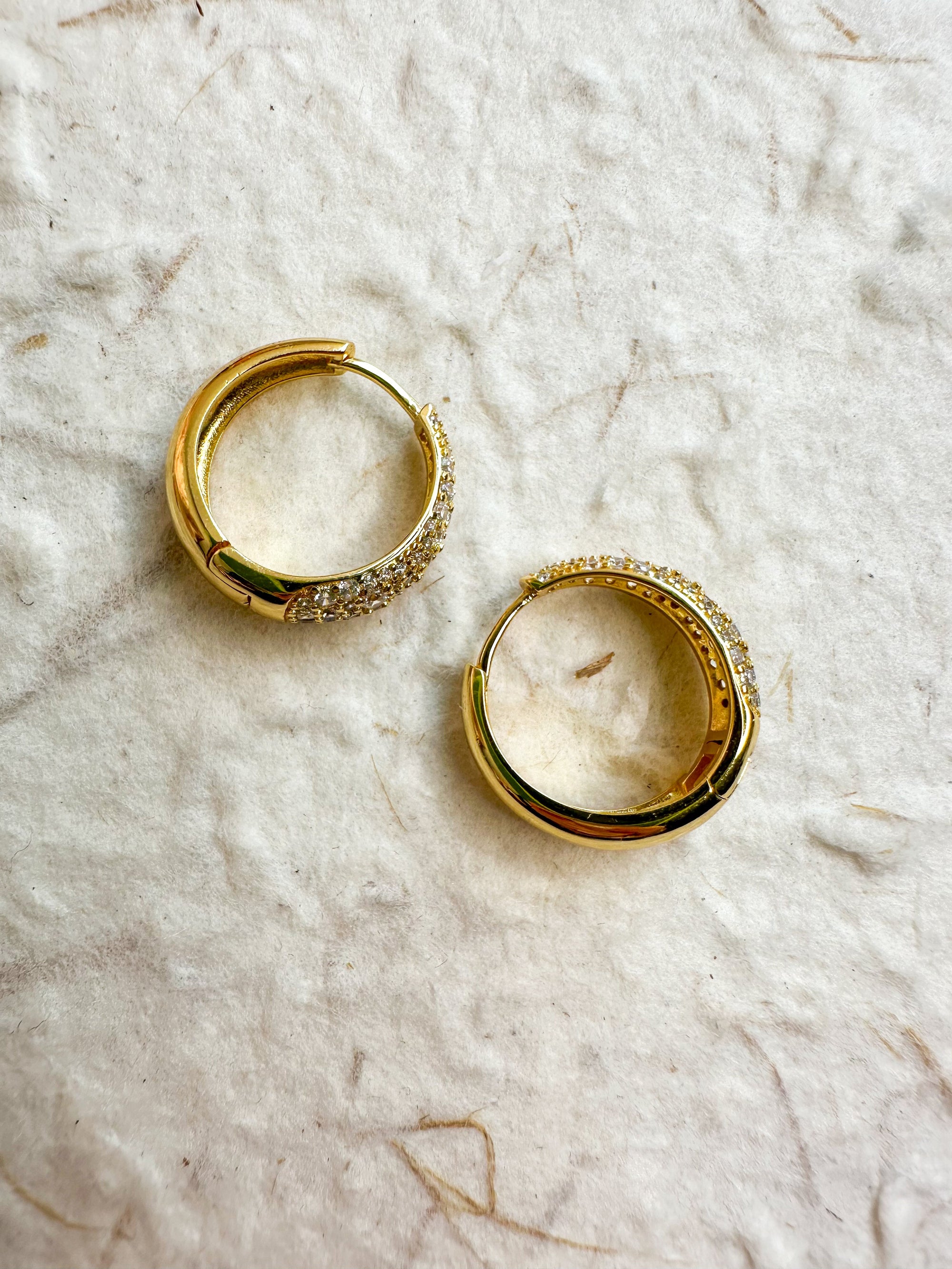 The Glimmer Hoops