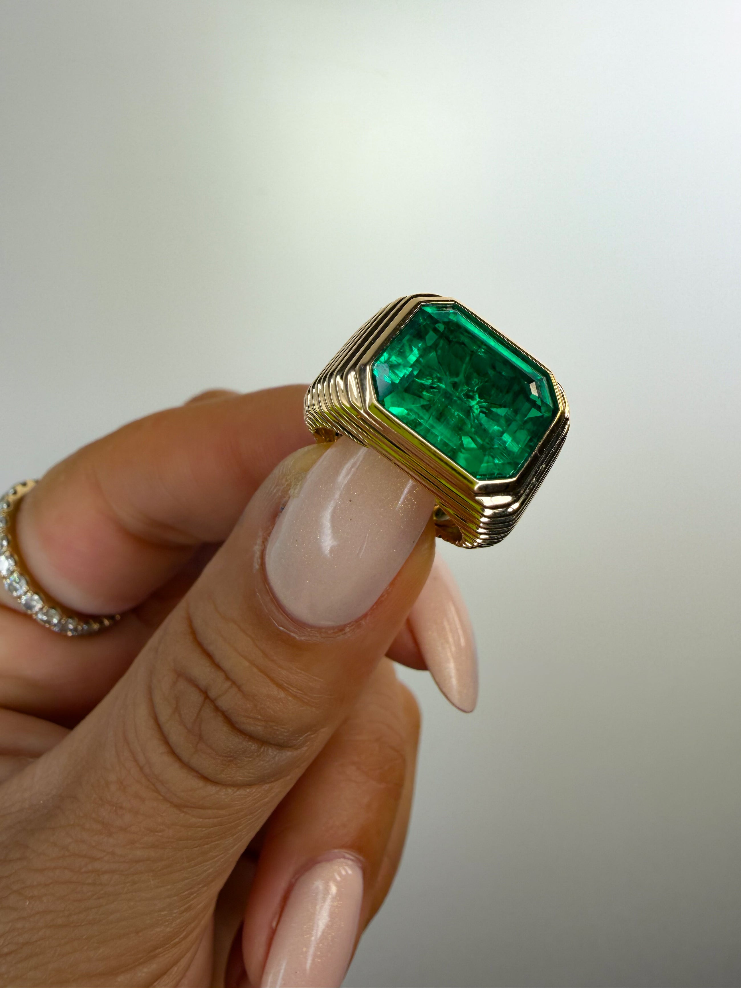 The Emerald Dynasty Ring