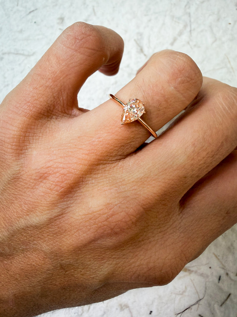 Whisper Peach Solitaire