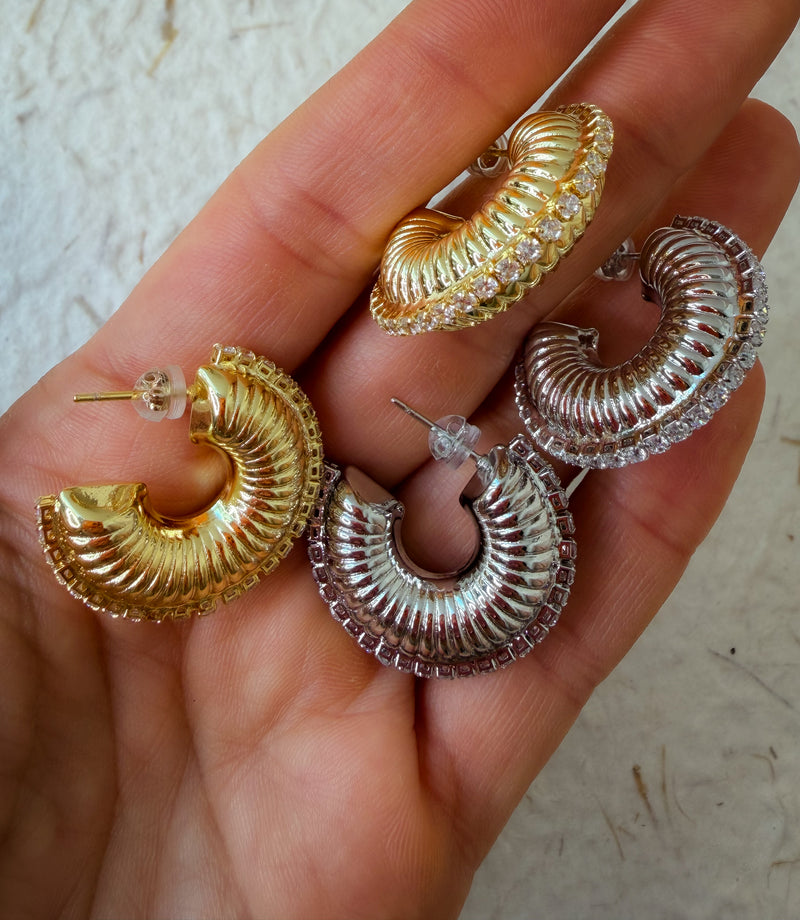Cosmo Ribbed Hoops