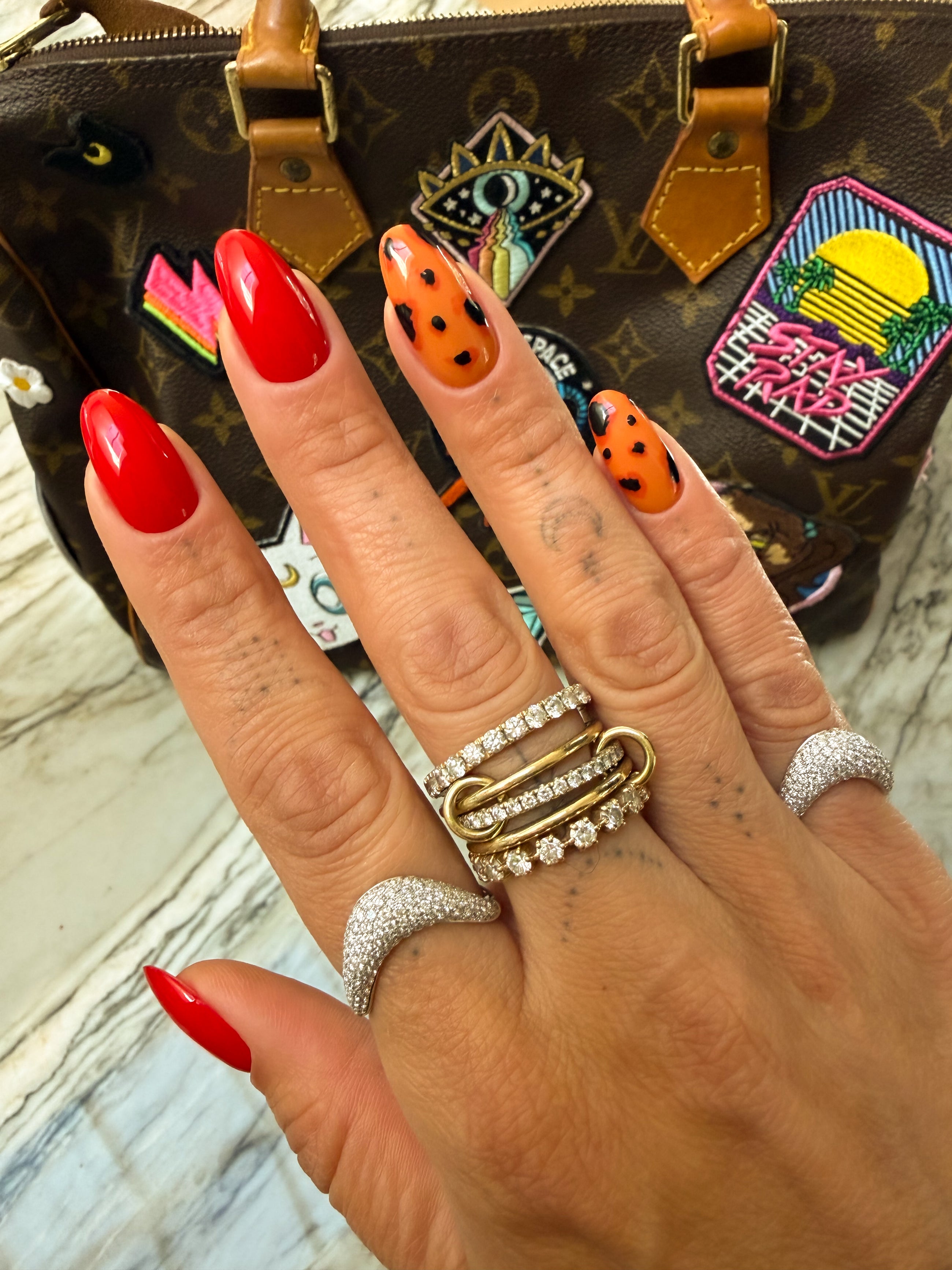 The Nova Curve Ring