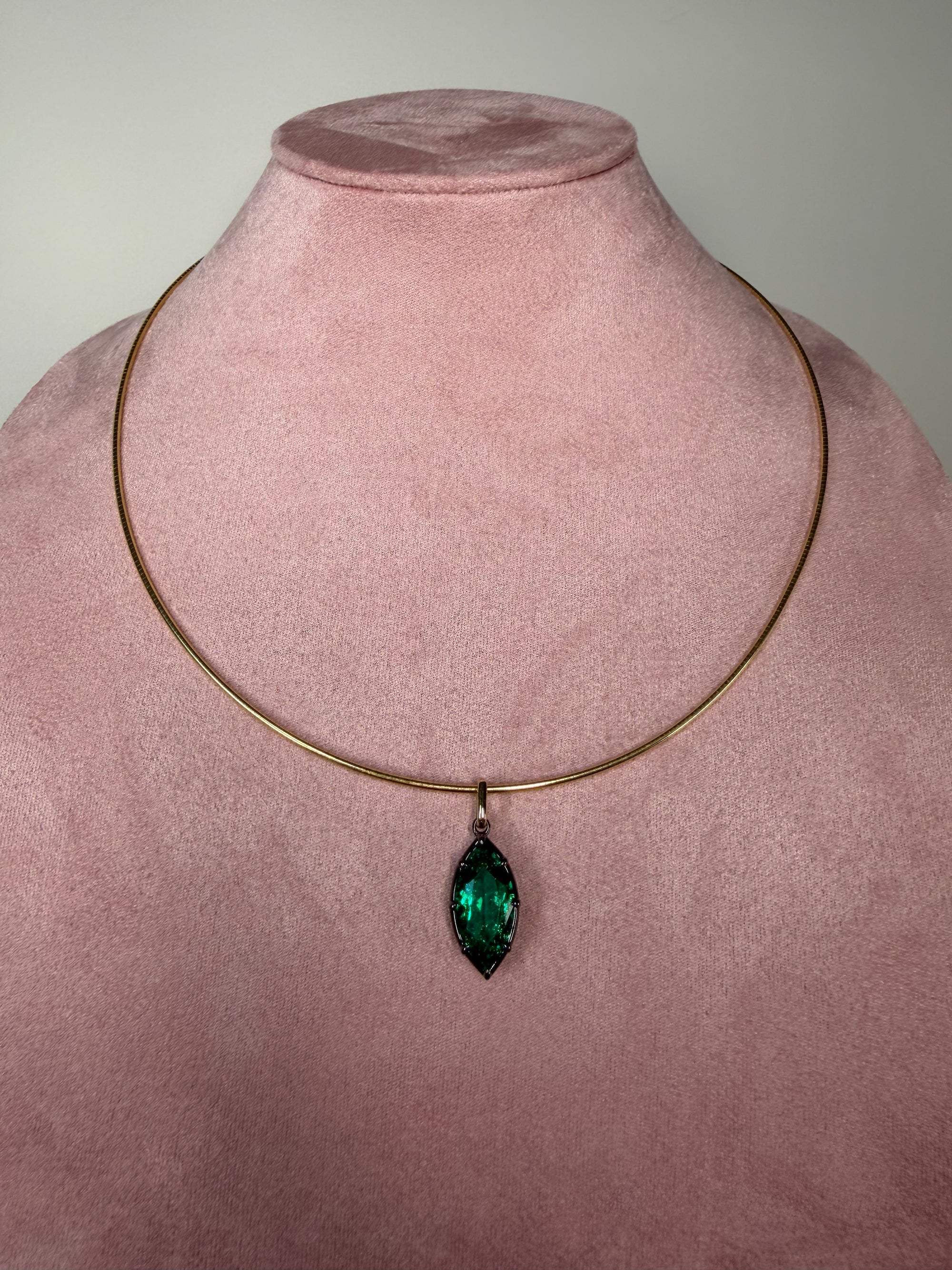 Verde Heirloom Marquise Pendant