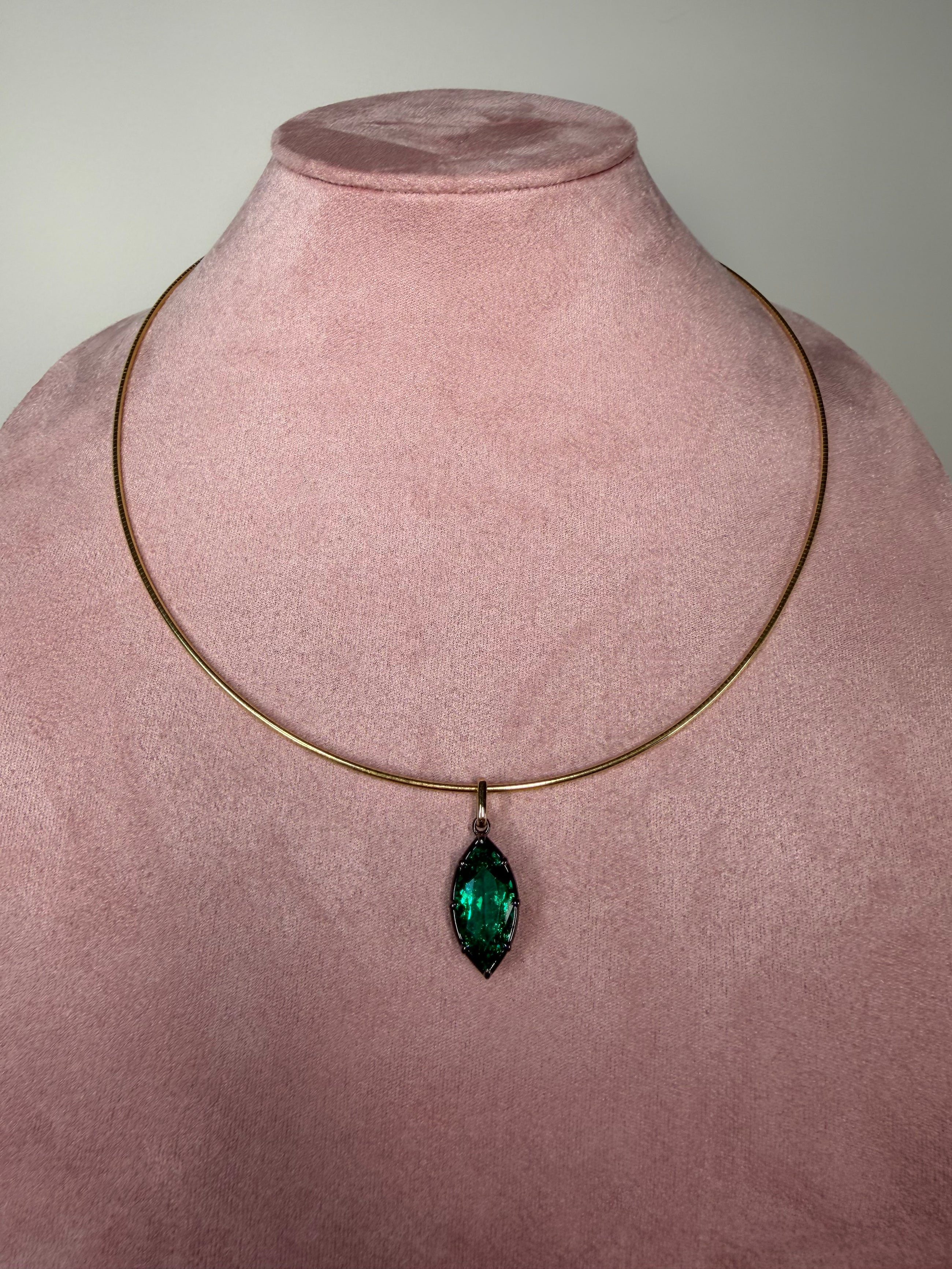 Verde Heirloom Marquise Pendant