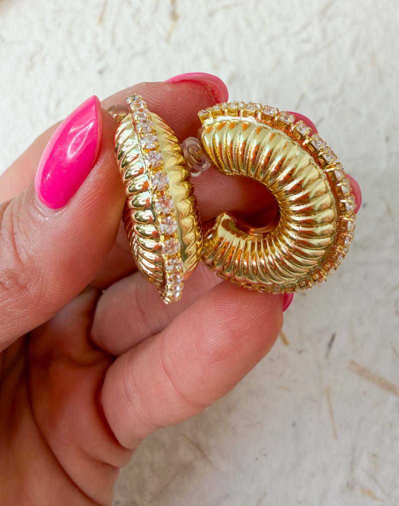 Cosmo Ribbed Hoops