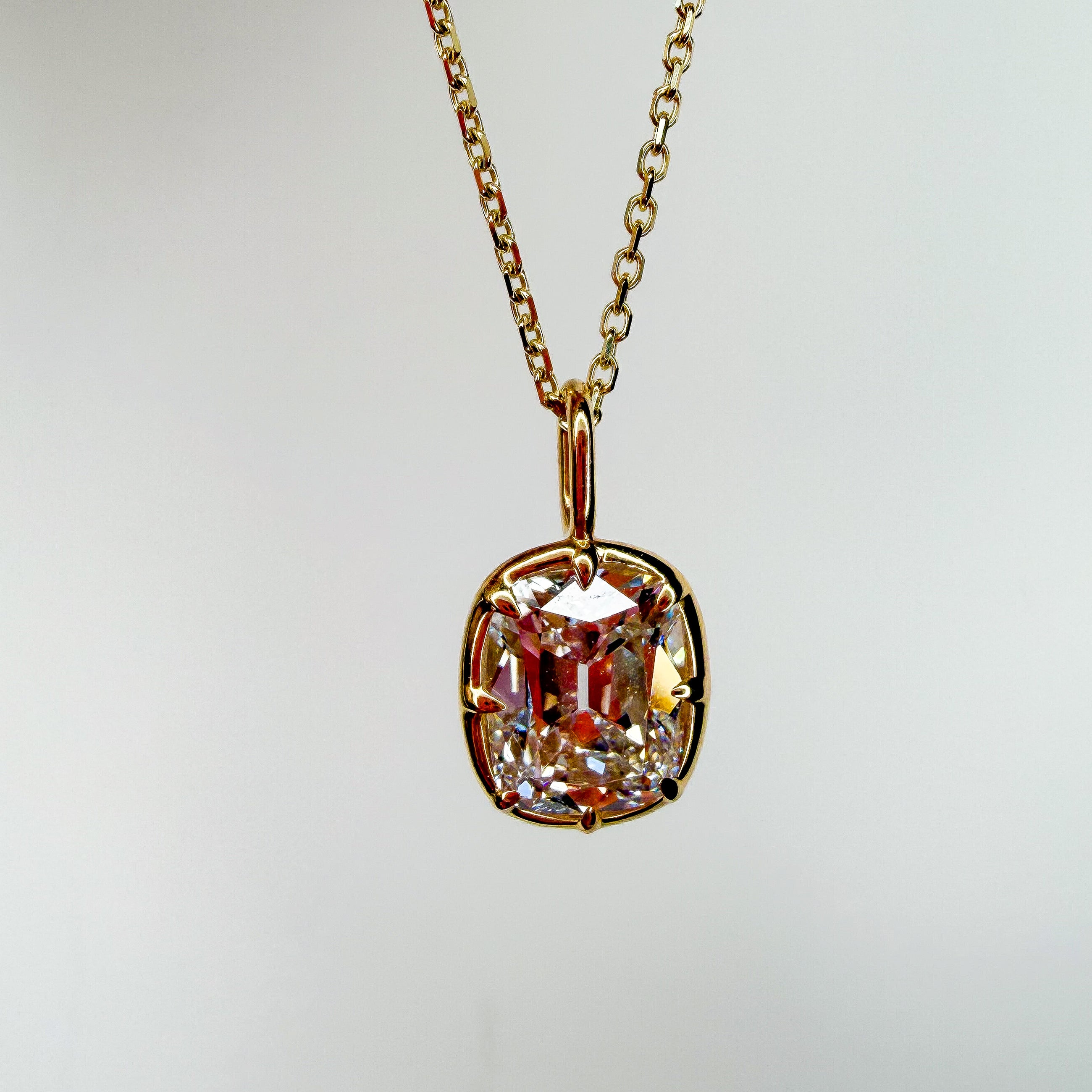 The Heirloom Pendant