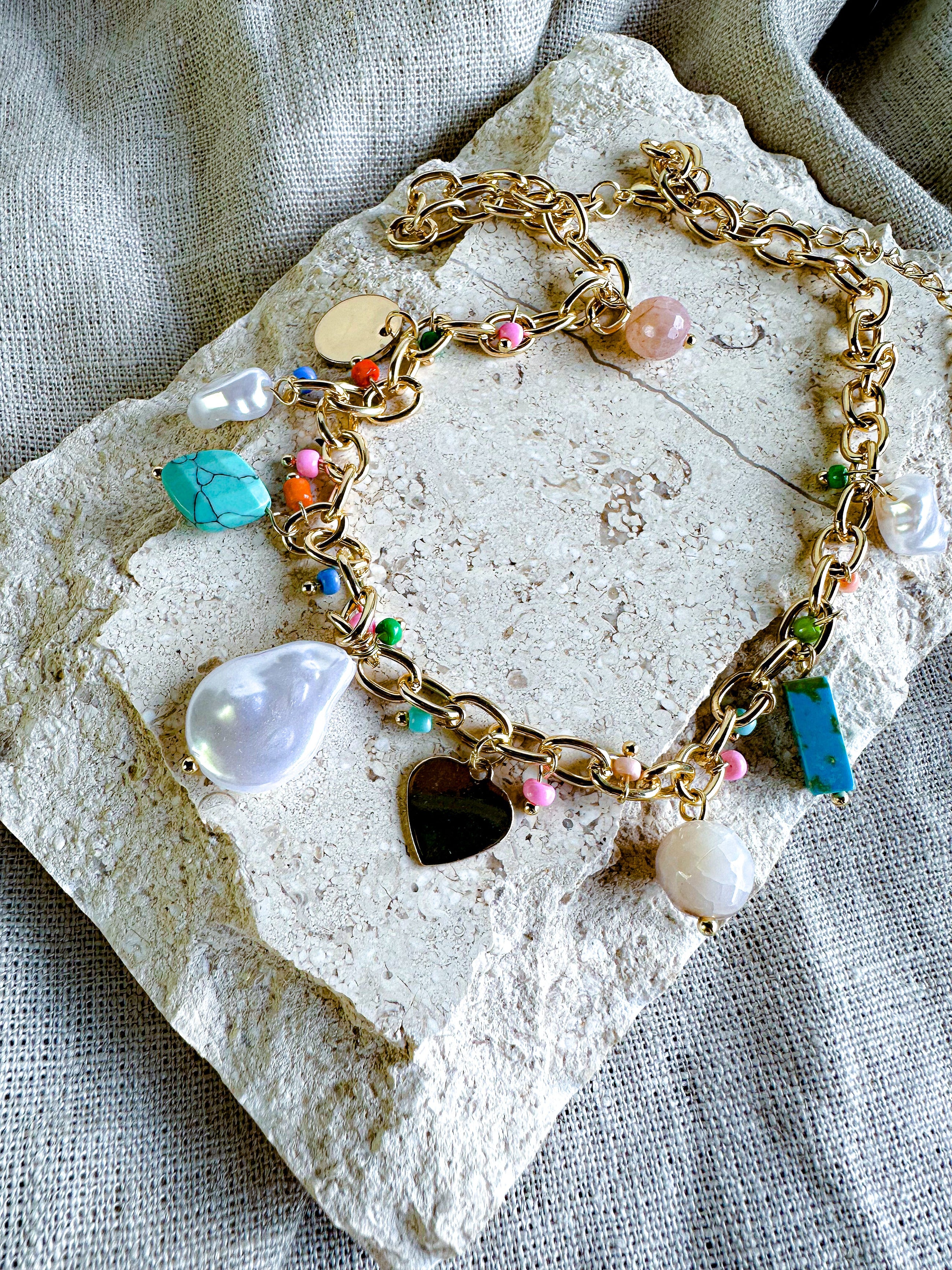 Lais Necklace