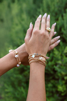 The Clover Pearl Bracelet
