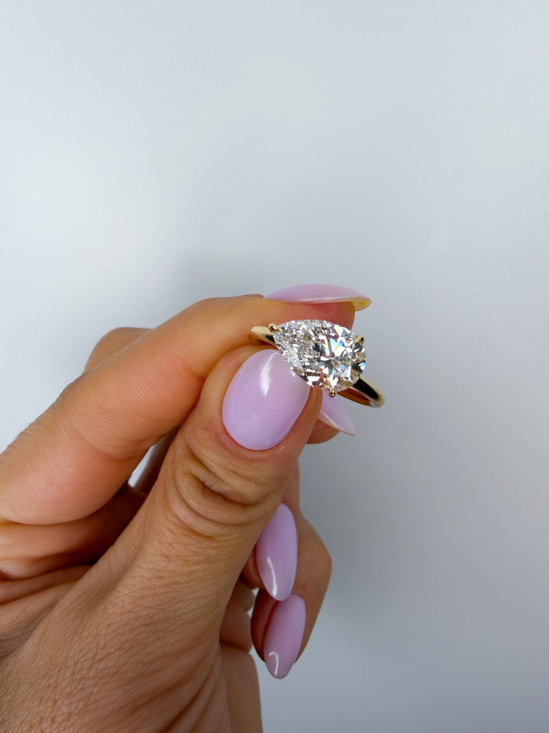 The Horizontal Pear Ring