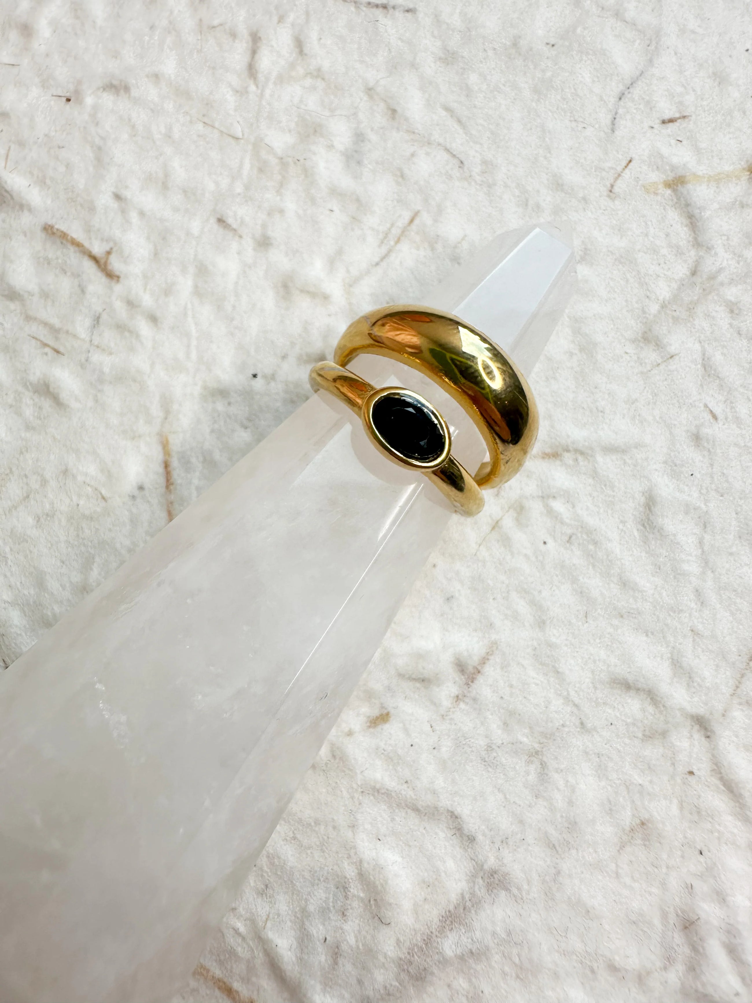 The Black Curve Ring